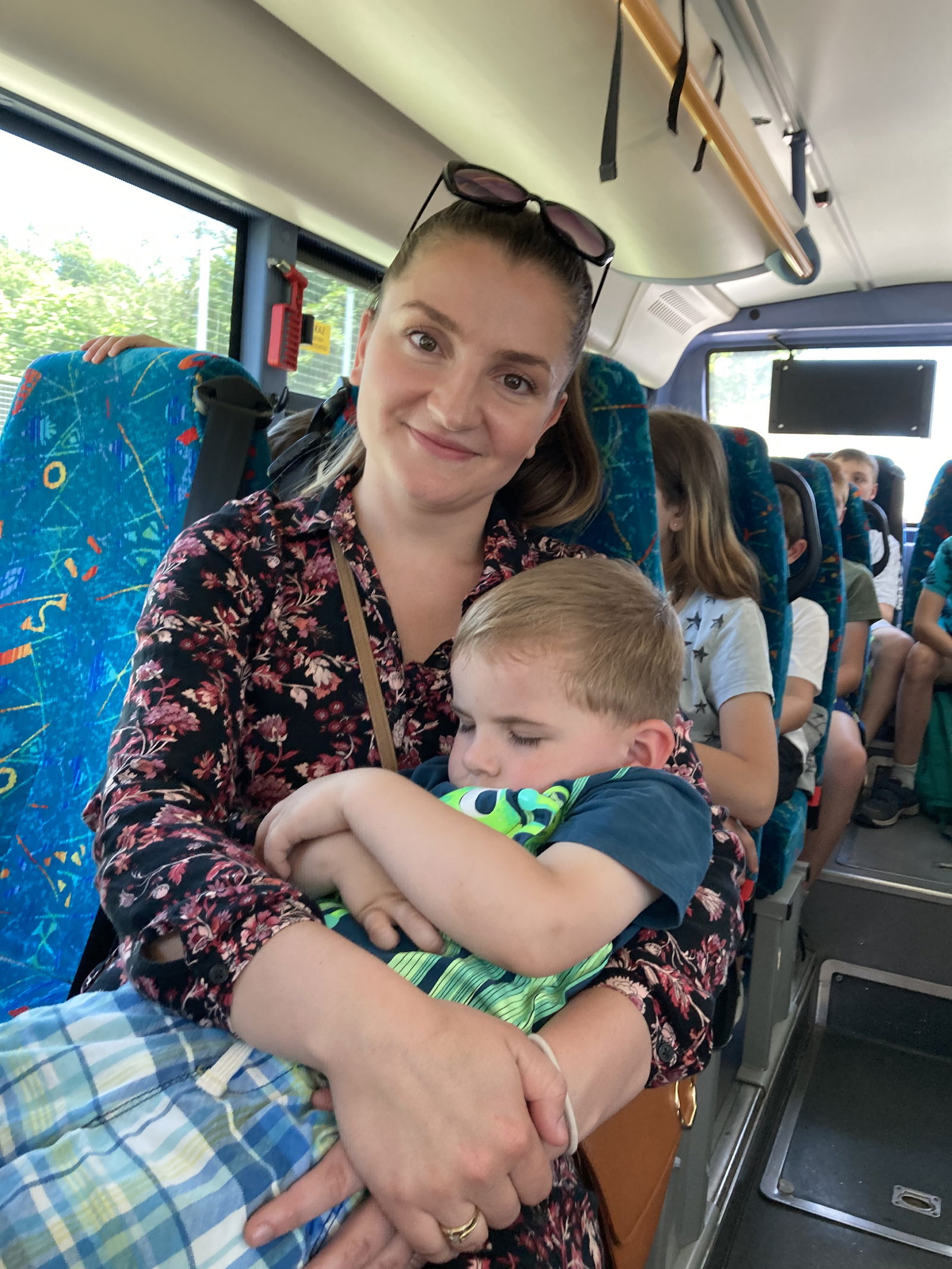 67608CB3-529B-4145-8CF2-9DB593B422B6