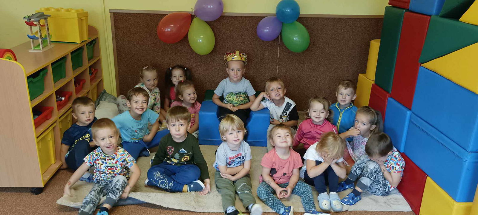 373351940_225879833441403_1391543722312008654_n