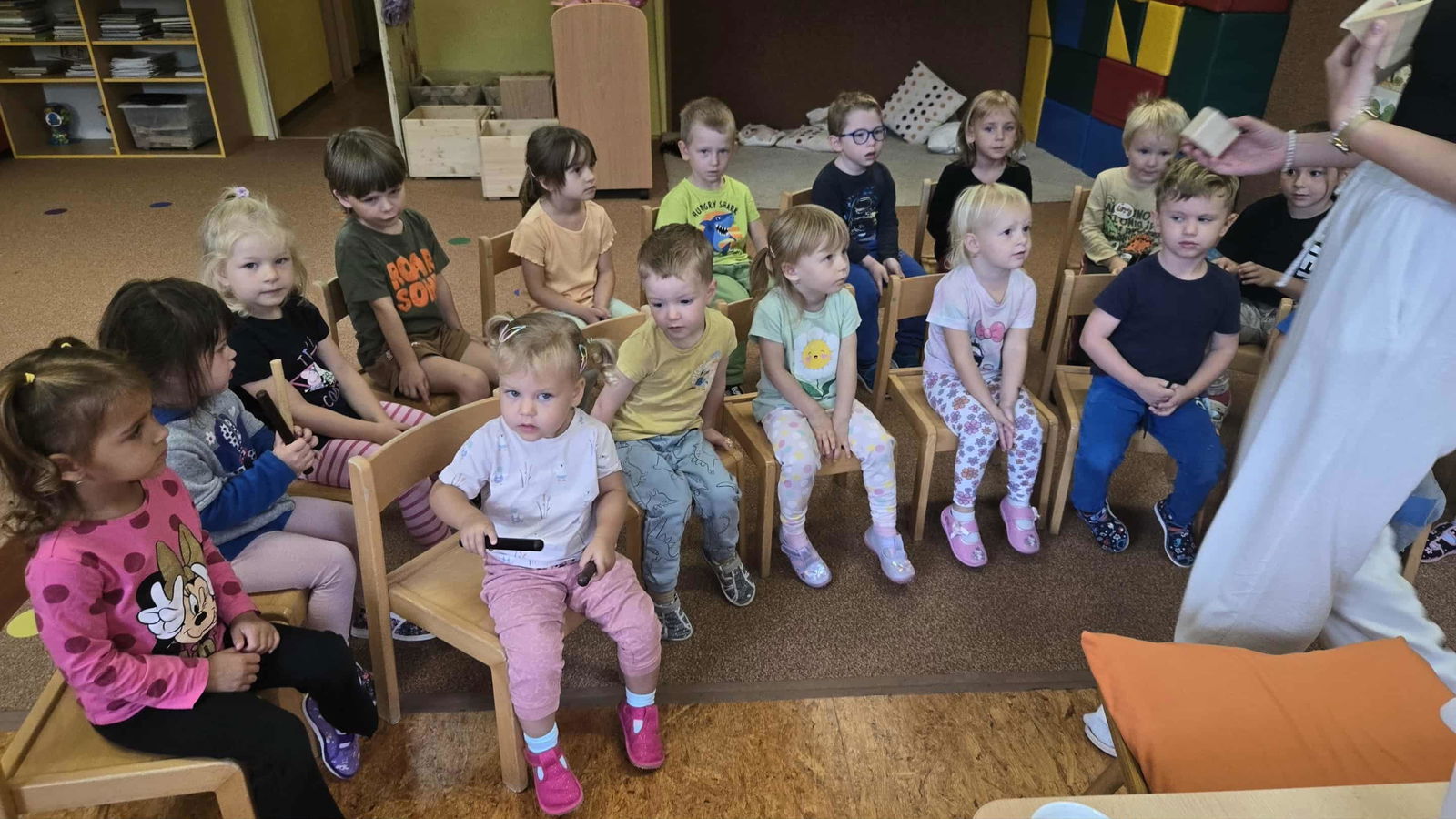 82eb5214-7c73-4b45-9e30-cc8e1c29a88d