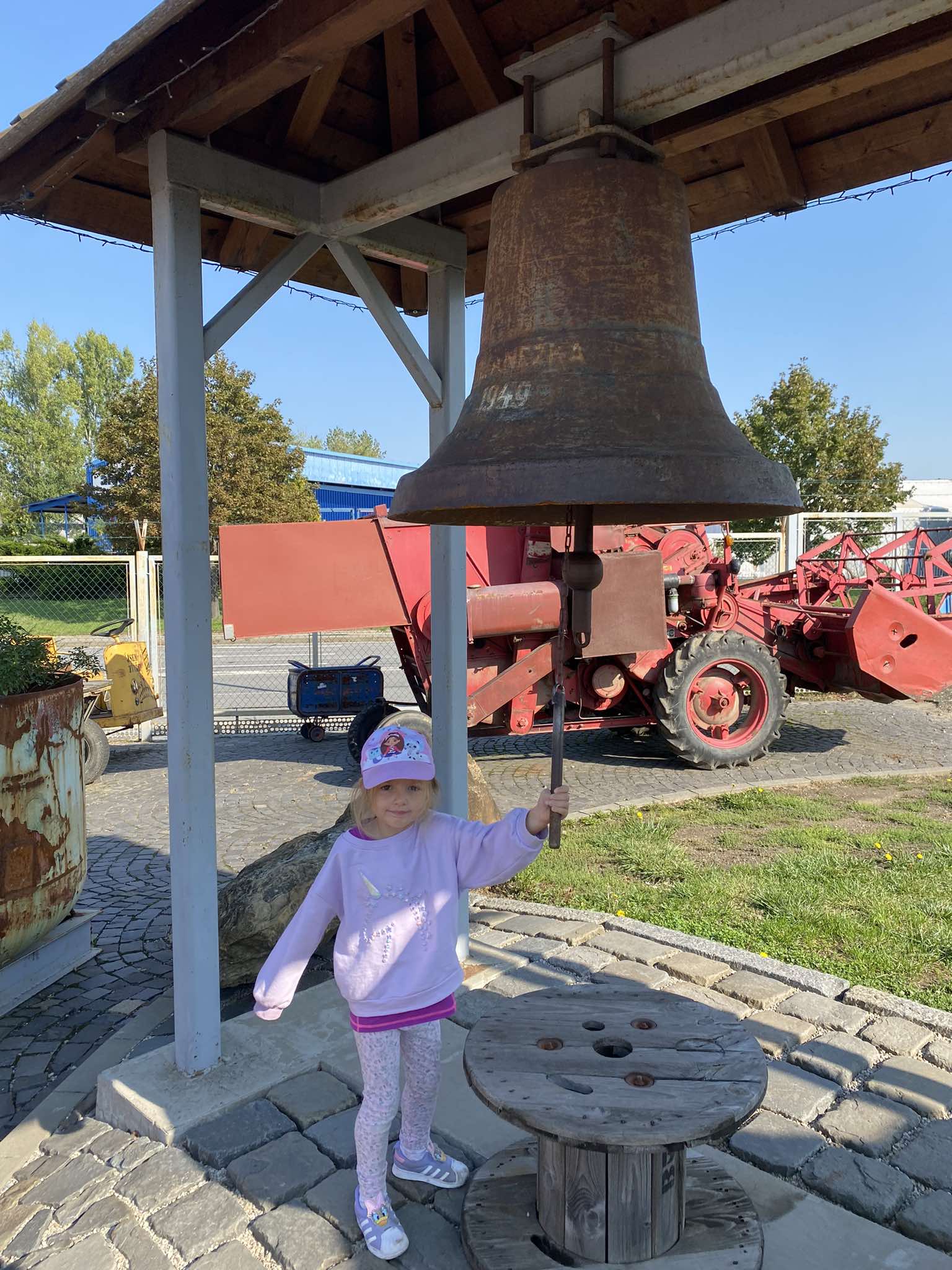 458298773_979538473925027_1503550312909535008_n