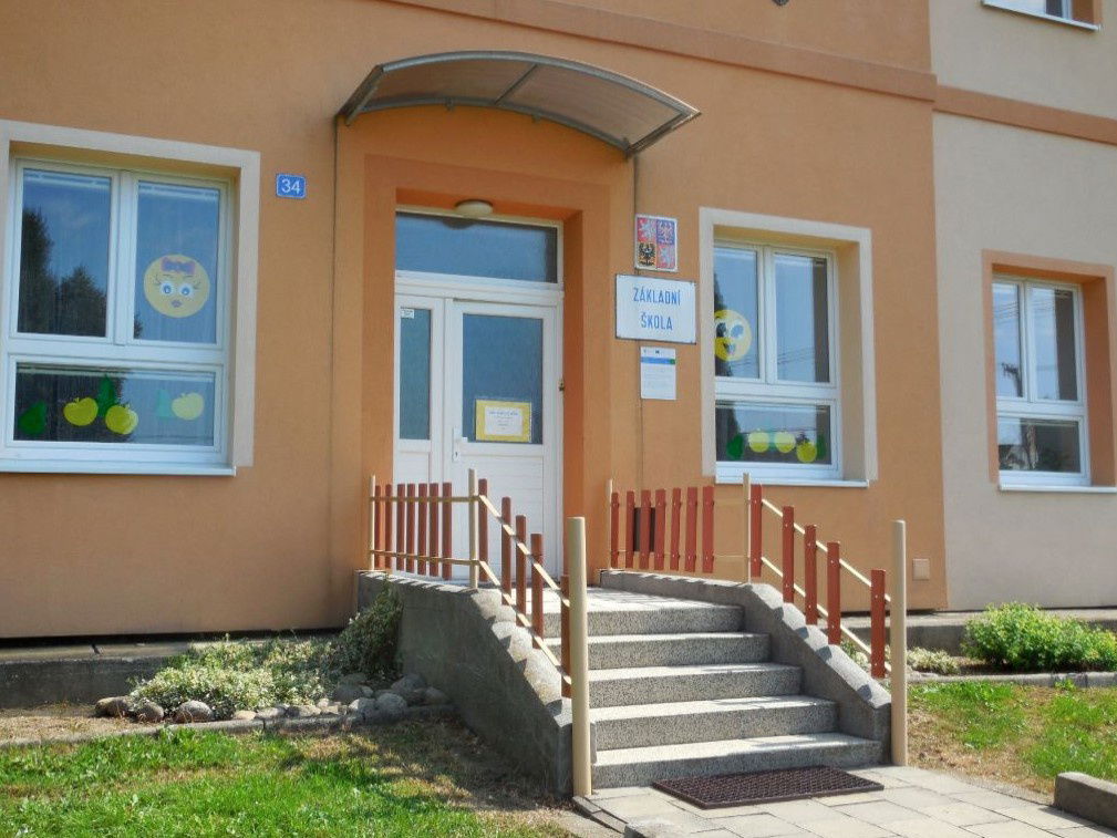 Vstup do ZŠ