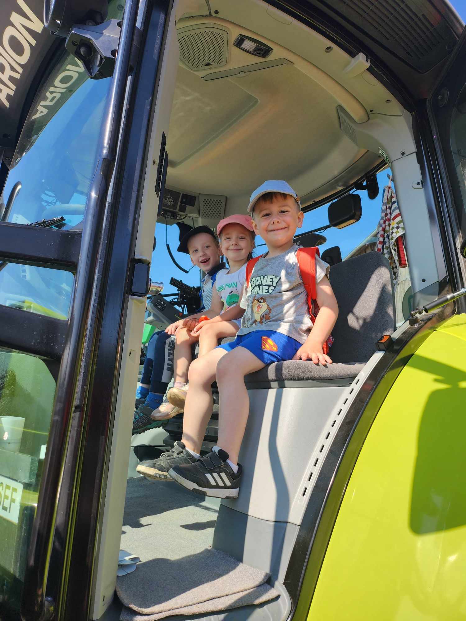 353849214_286921060475268_8005306447791347584_n