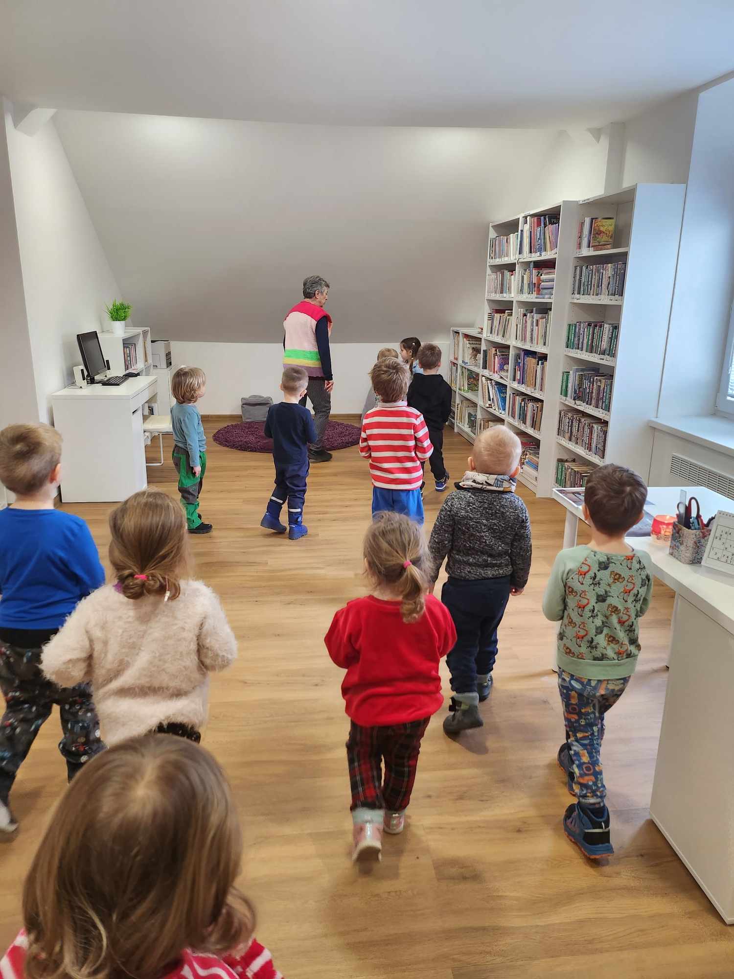 418536283_949486243219401_1675482851412063332_n