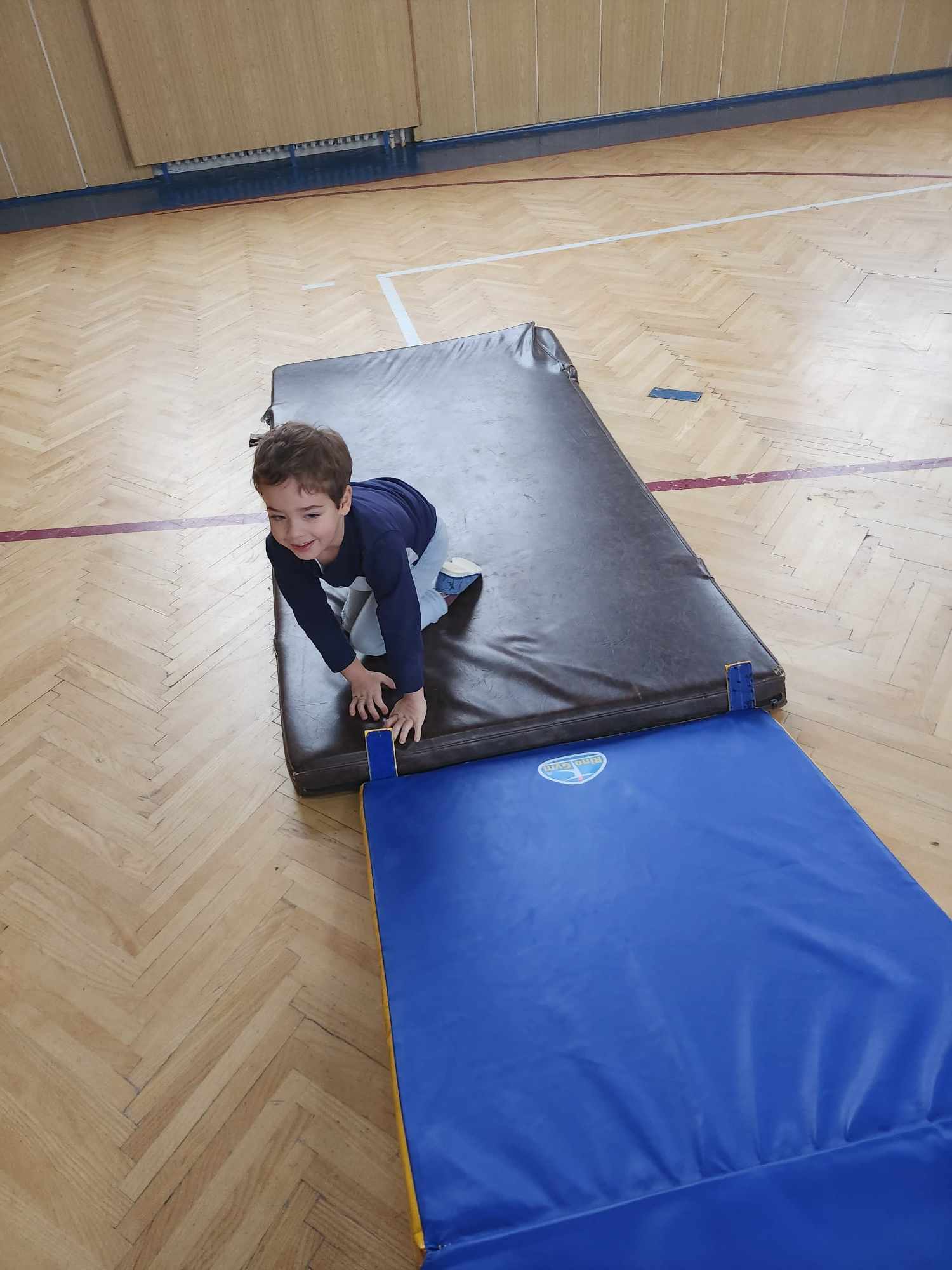 403612296_908234570710727_7495879288914579667_n