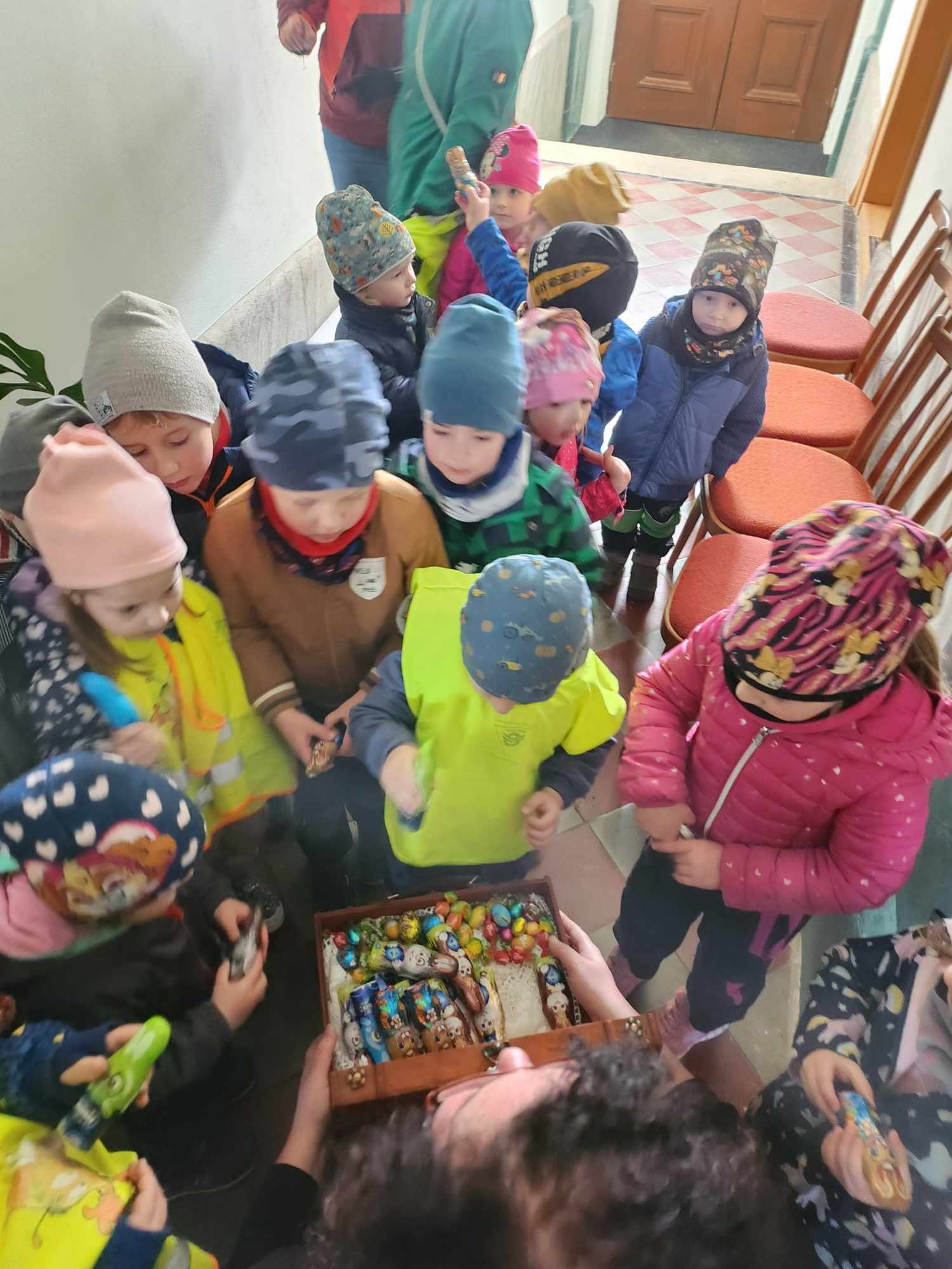 422228511_1967031263698741_6159154519469439584_n