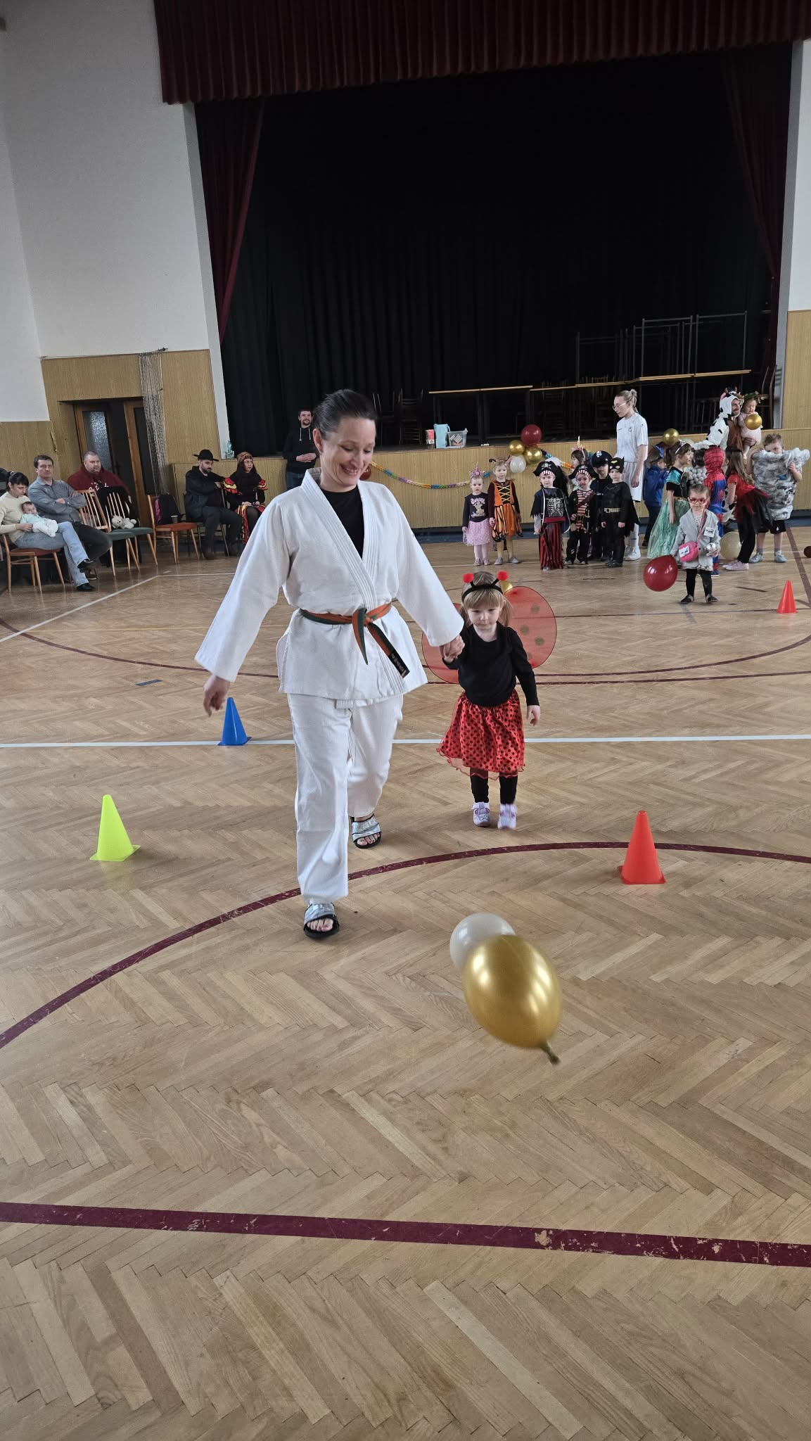 cb9b24c6-93fb-4974-a3c8-f1eaa021d1c9