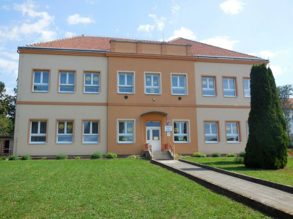 Budova ZŠ