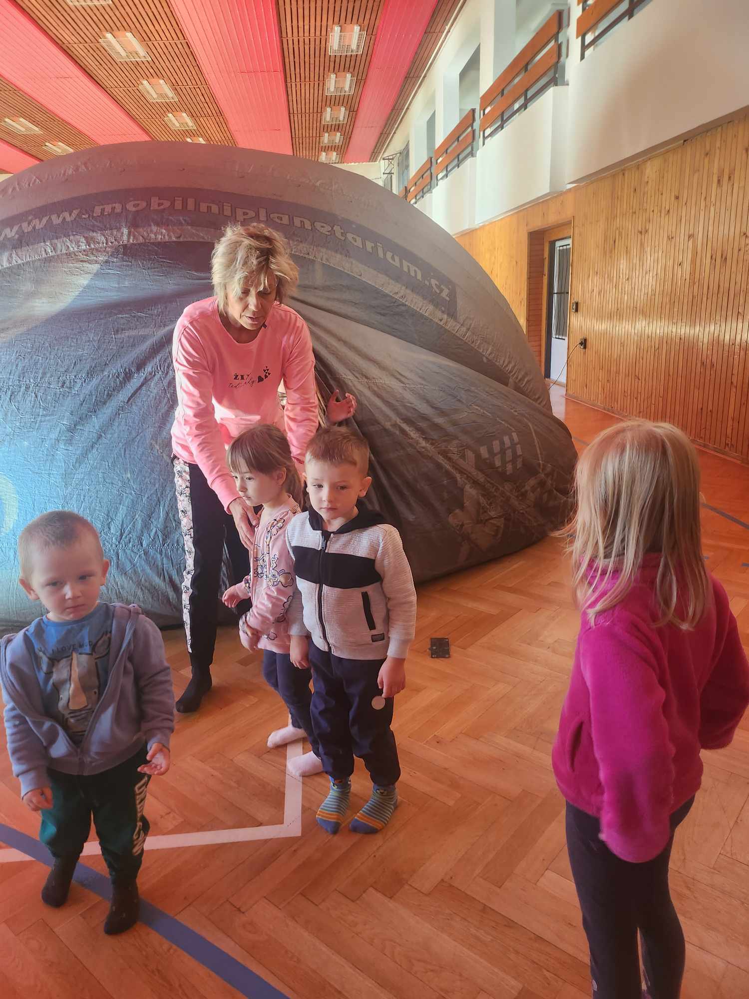 462540201_871469901745363_5847972958716407967_n