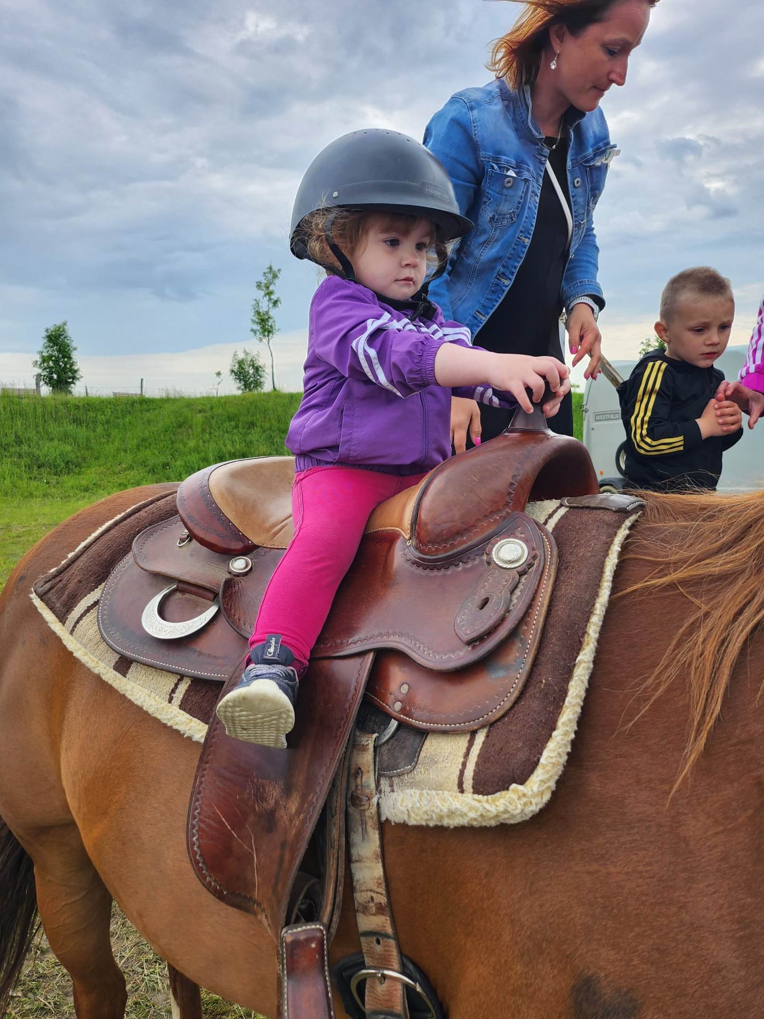 348365058_1300867474175821_921161134451155913_n