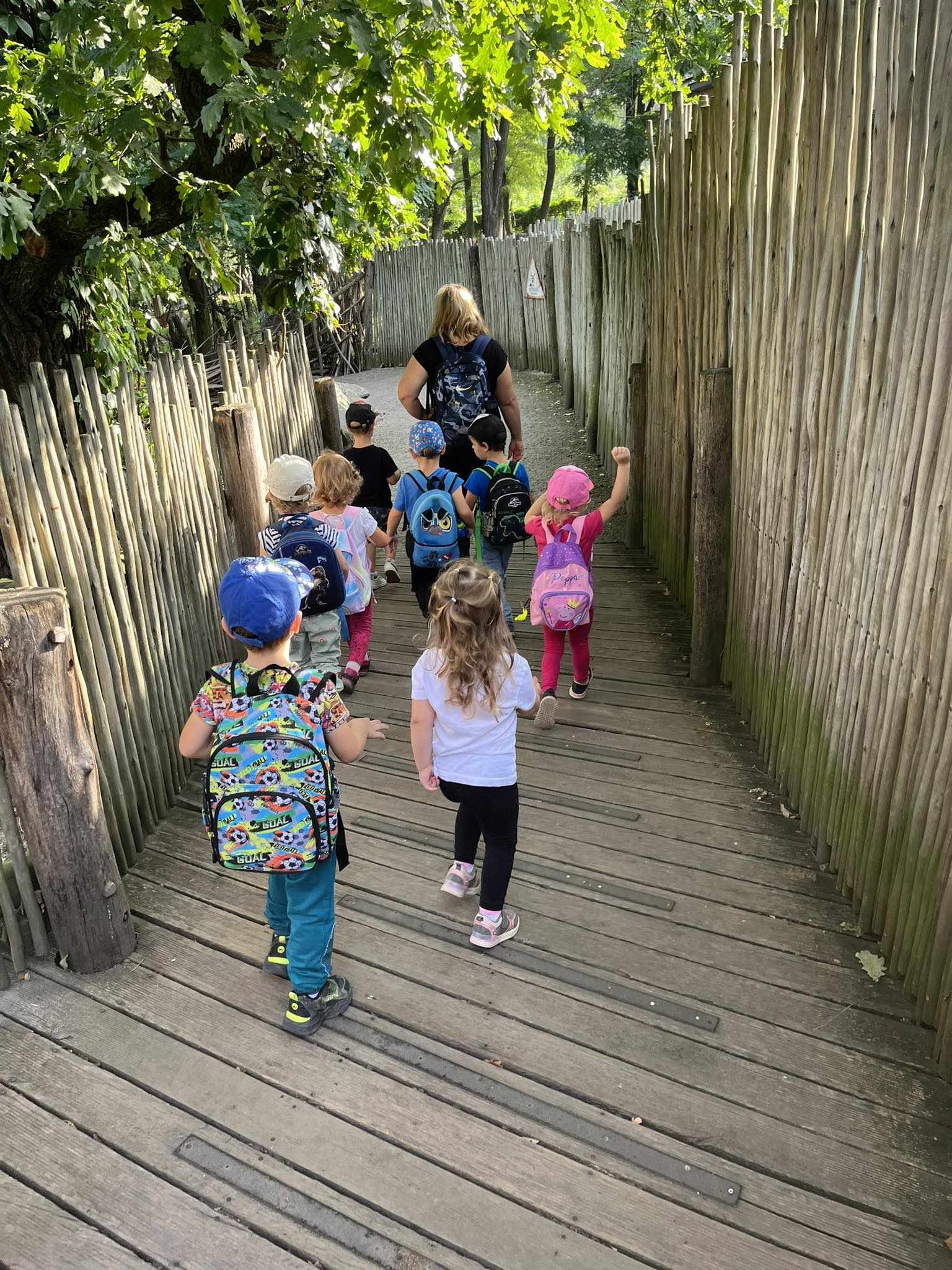 378278490_1008042270348610_2257137546710966332_n