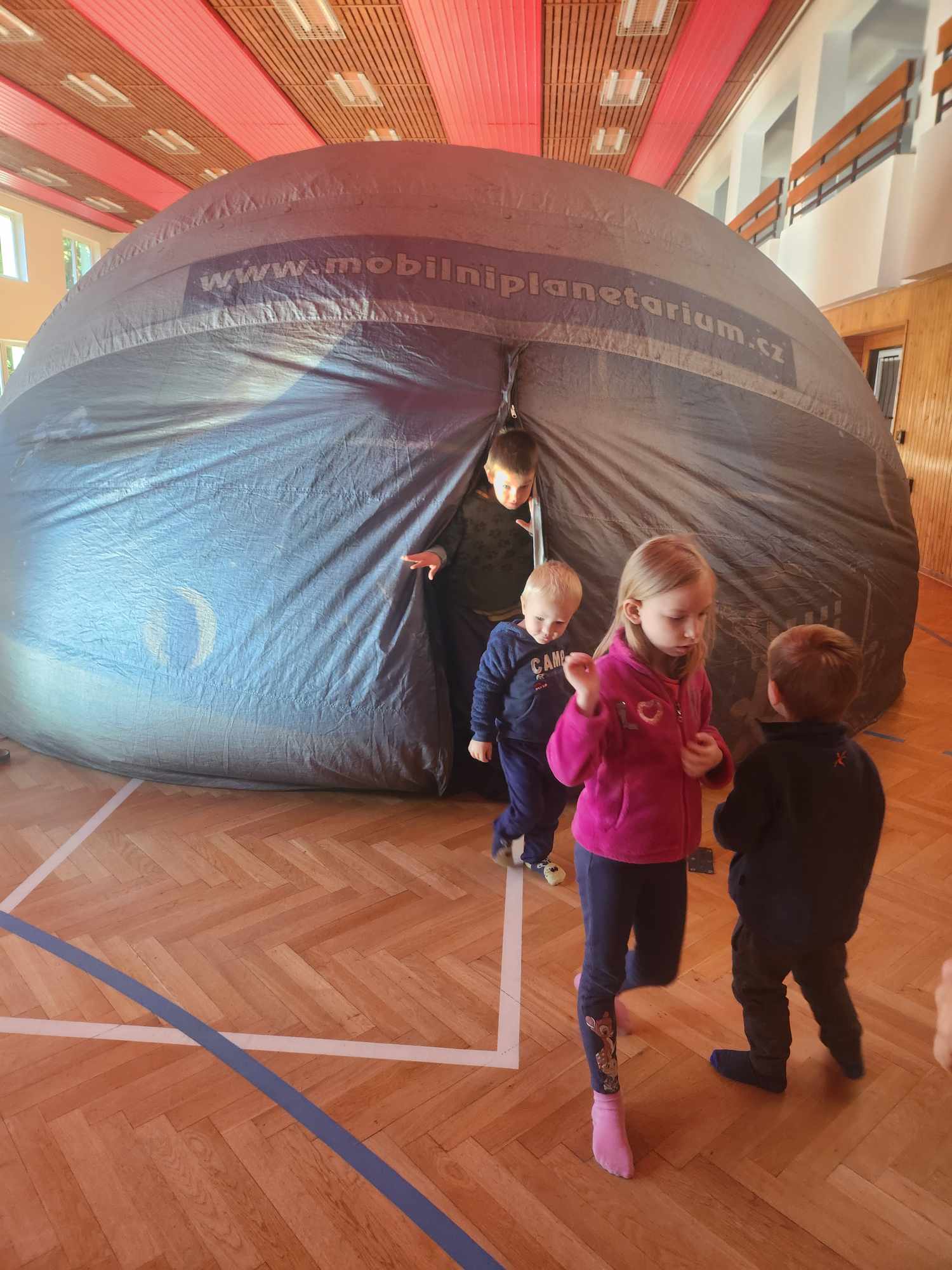 462537087_559148639790880_6170591389001977478_n