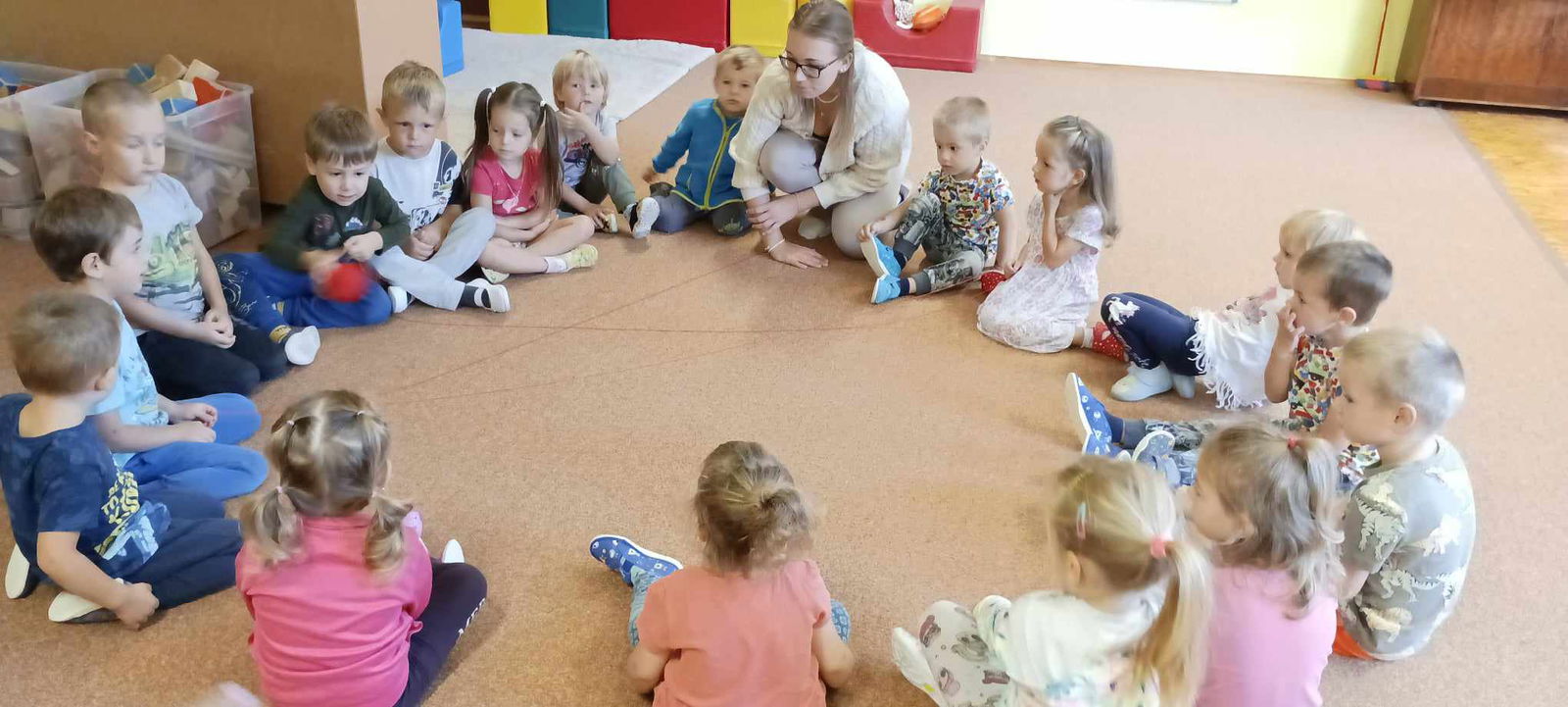 373387091_2073316569700016_2252625764085883011_n