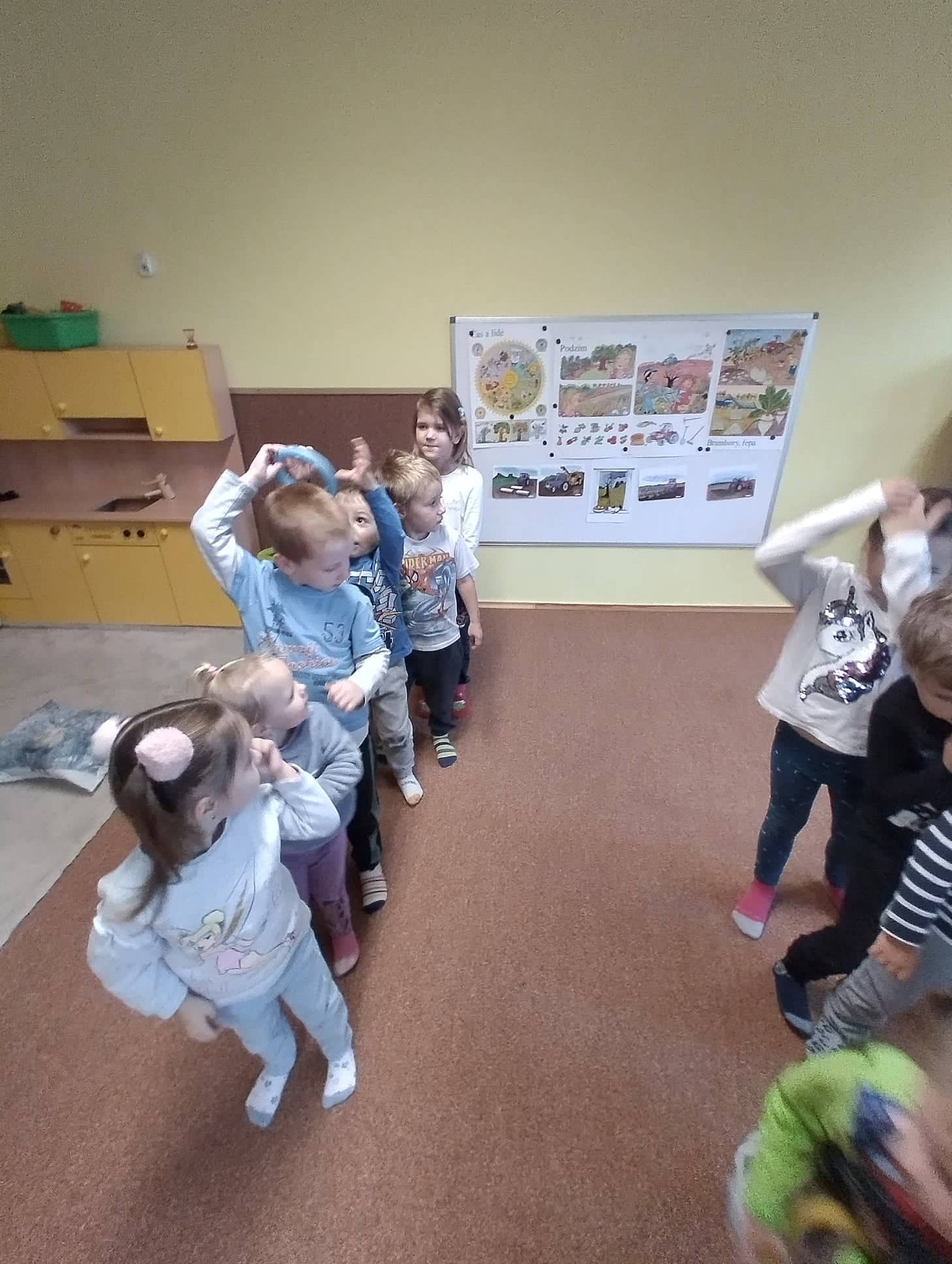 311424622_1731552537223407_3860845039967505598_n