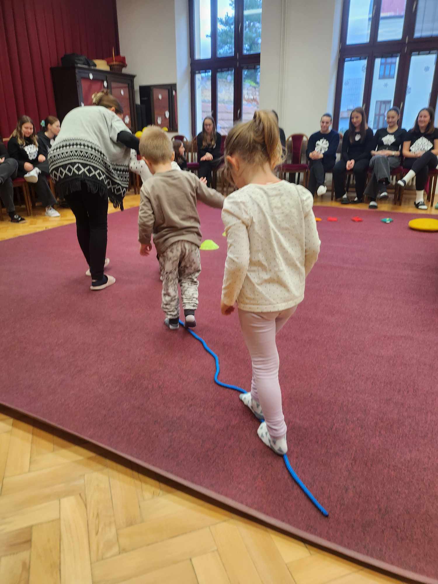 466026927_1298623601315116_400178167645883930_n