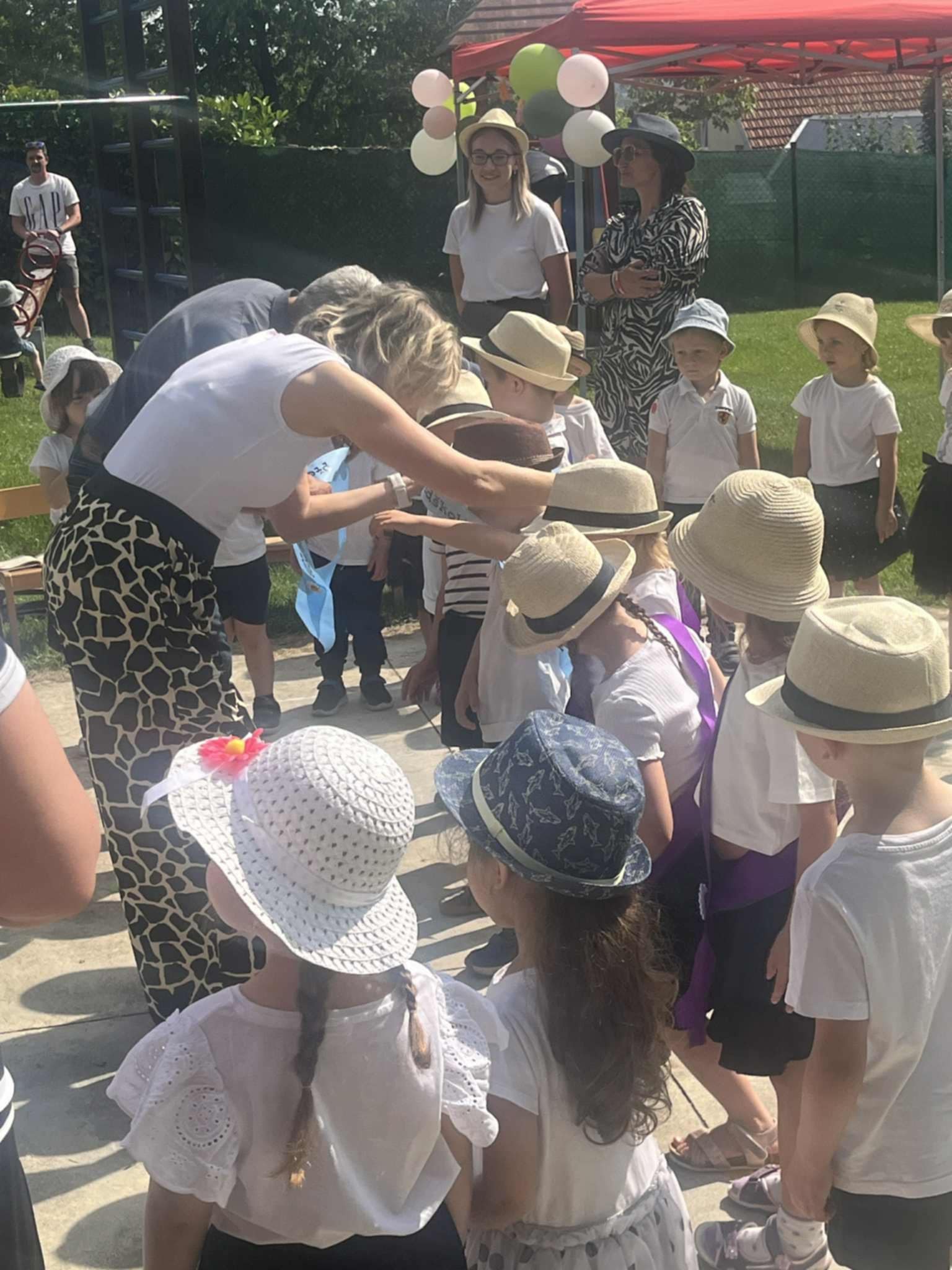 2454f445-becb-4655-a923-e9c0771a8669