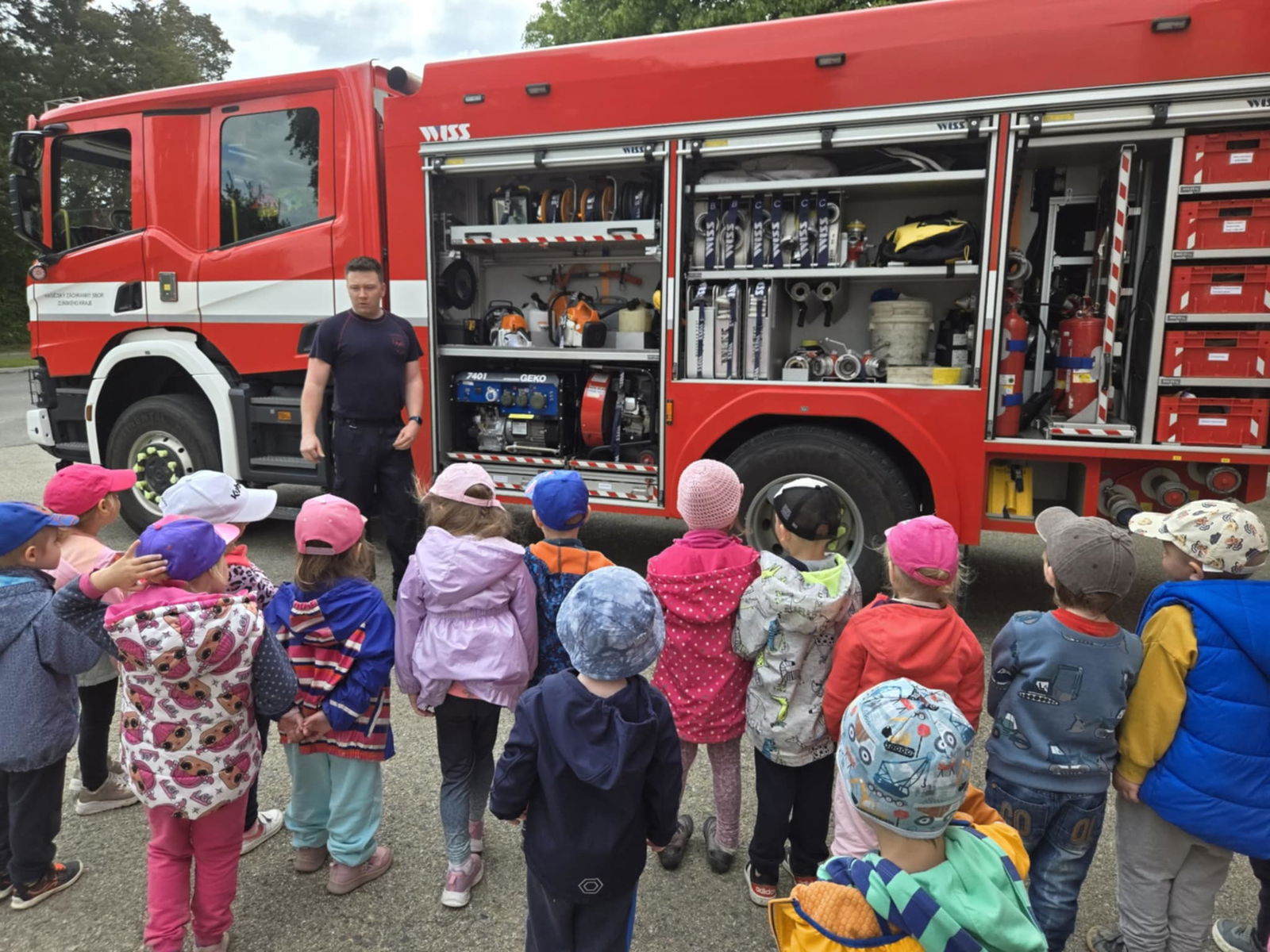 f781203a-8780-45e0-b08d-d836d0ecbced