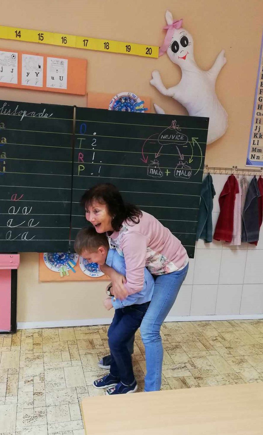 386875056_255977897477023_1548383570453939873_n