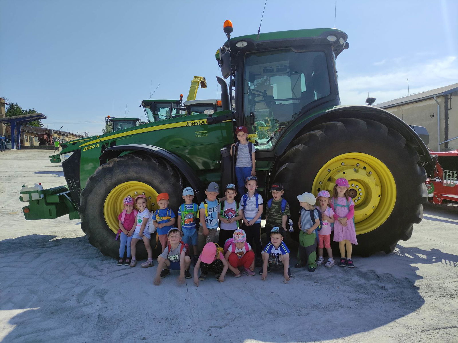 354411663_554553740219636_2069544067409753663_n