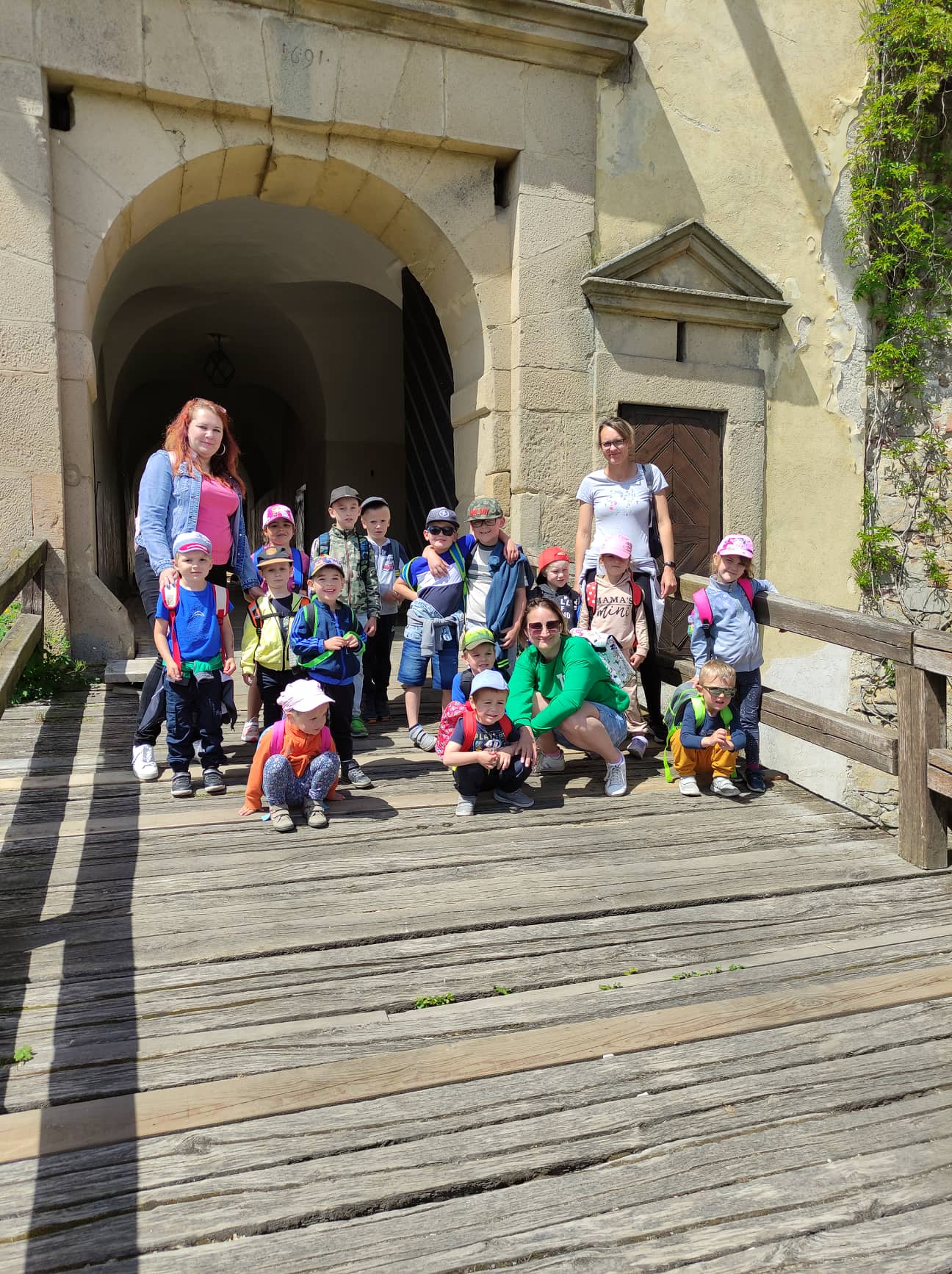 285058616_3282642262058460_3643341667959376864_n