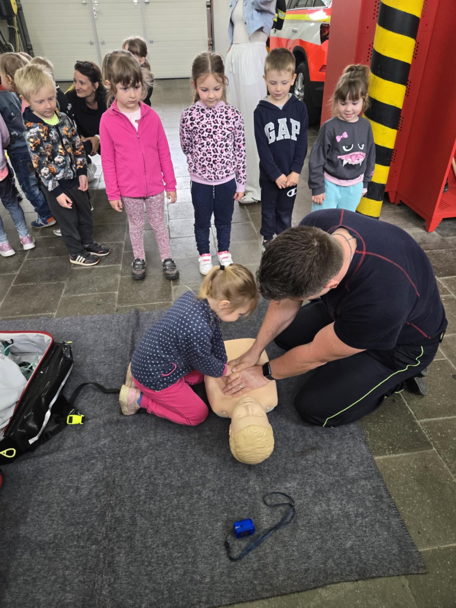 d4c37e58-7e9e-4ca7-a819-65f317bfac61