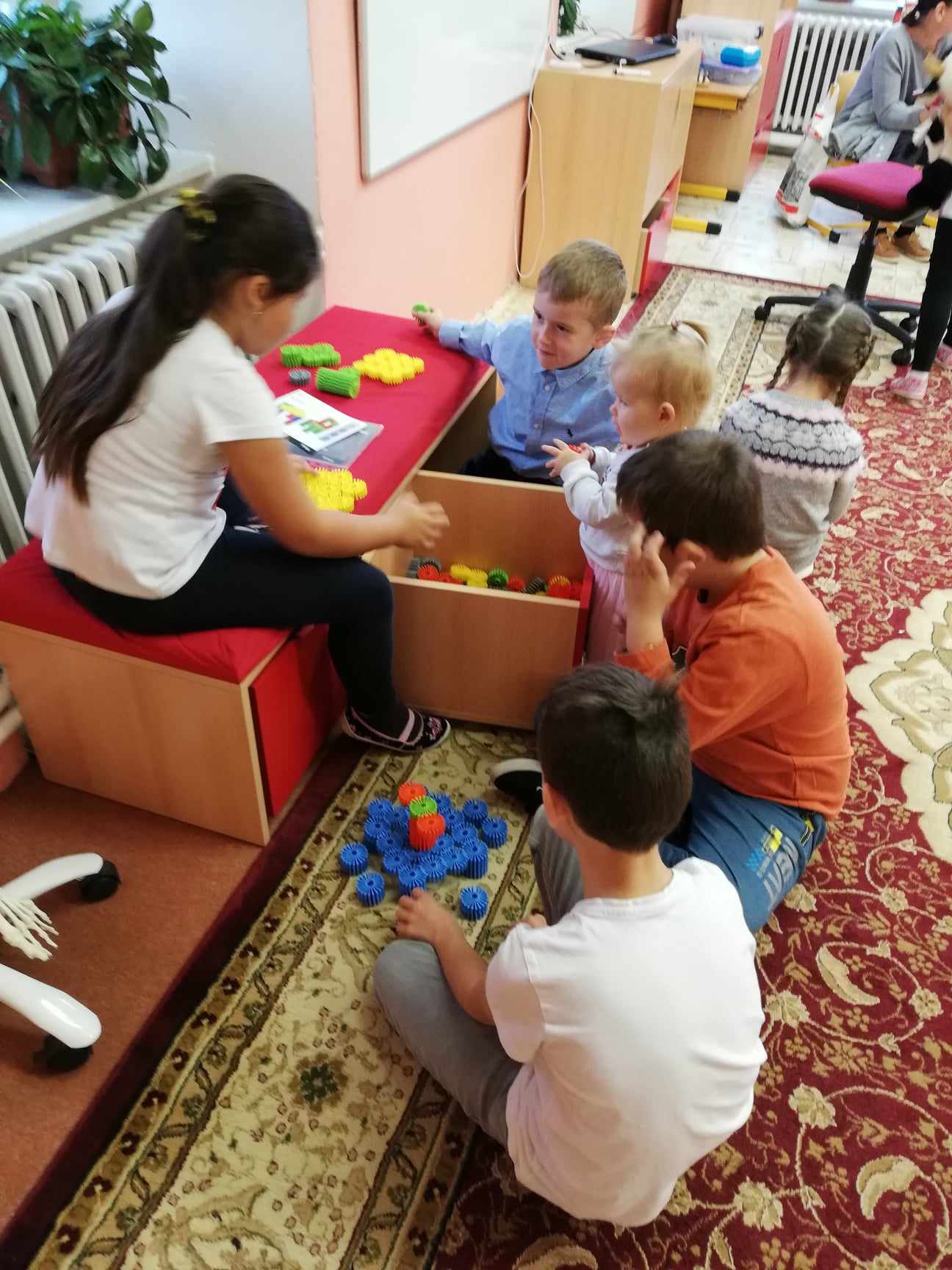 369146196_694543729312453_829851438803989145_n