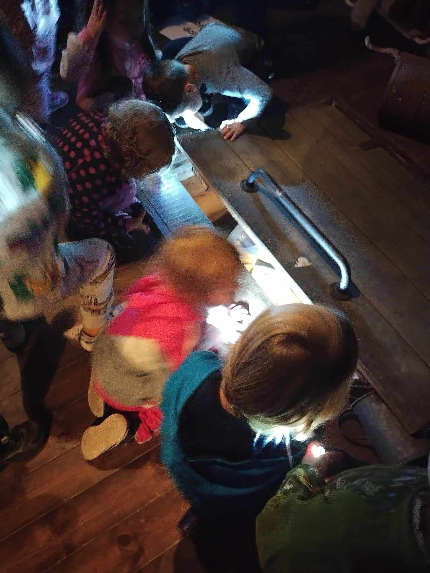 385534700_216360278131968_3345313470754980944_n