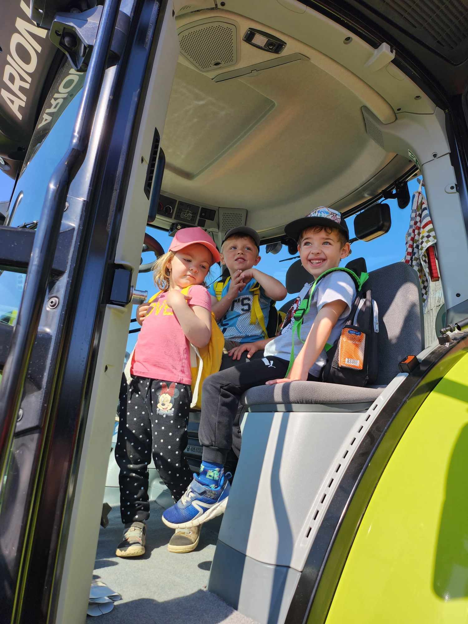 353425828_200292382986595_6586716922614206277_n