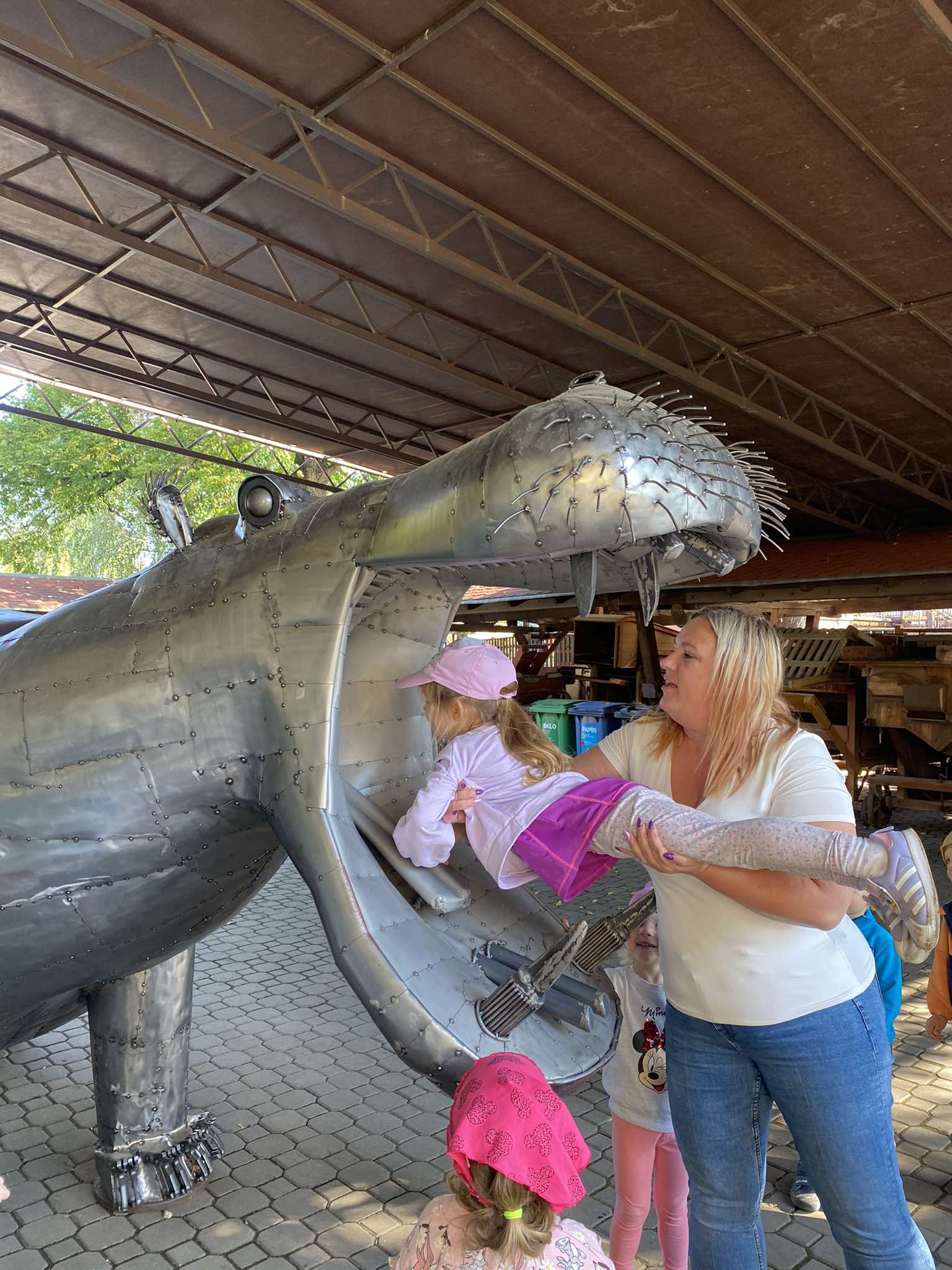 459318102_2957552517718953_7231884343972079547_n