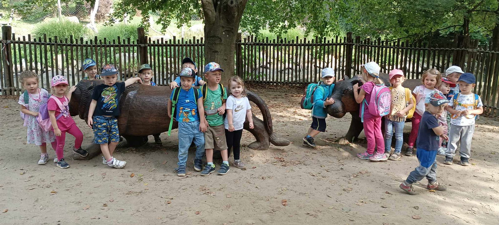 377927765_891755599236765_3300568274536435974_n