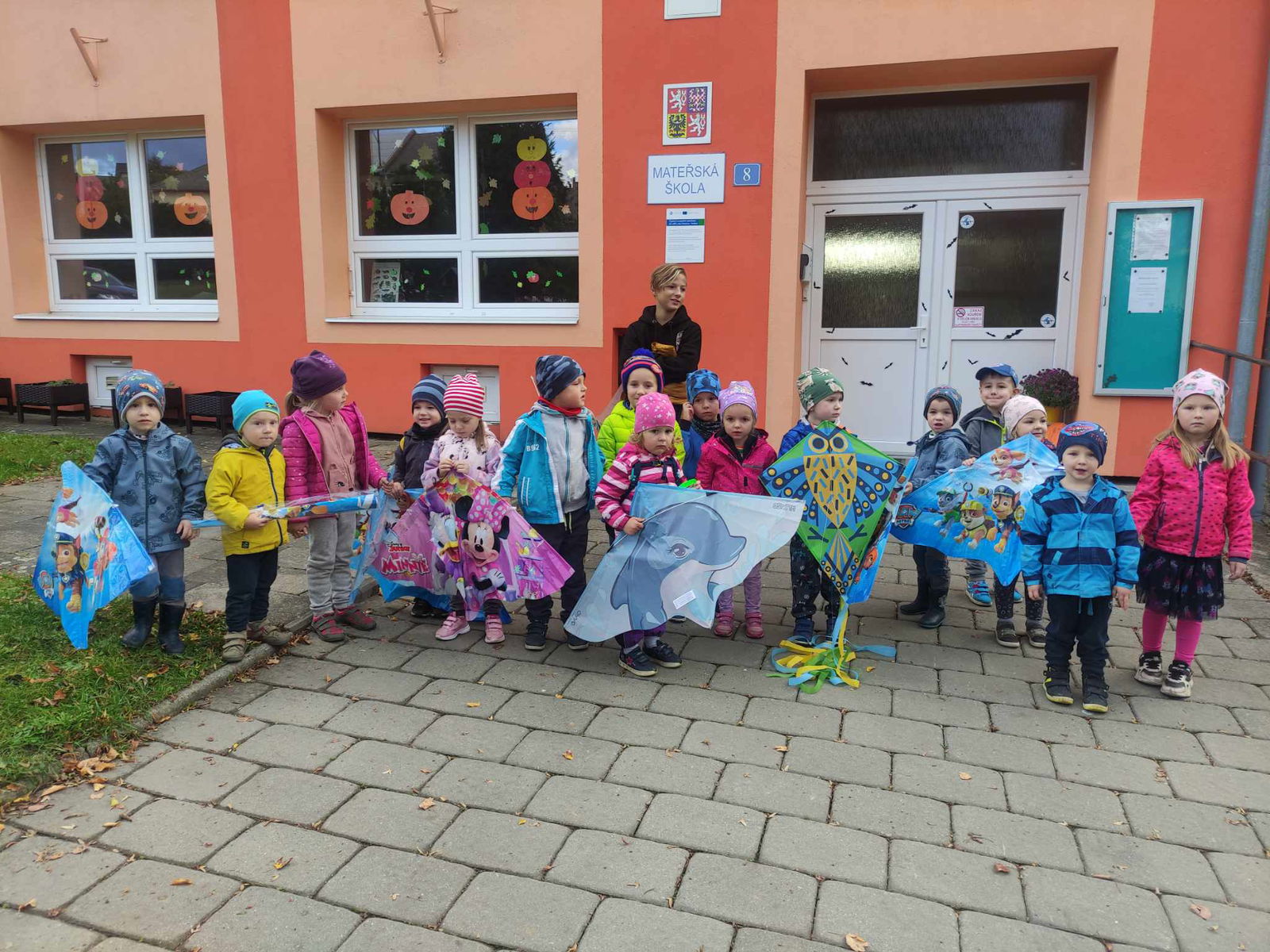 395828875_880670396962415_1914697349226860681_n