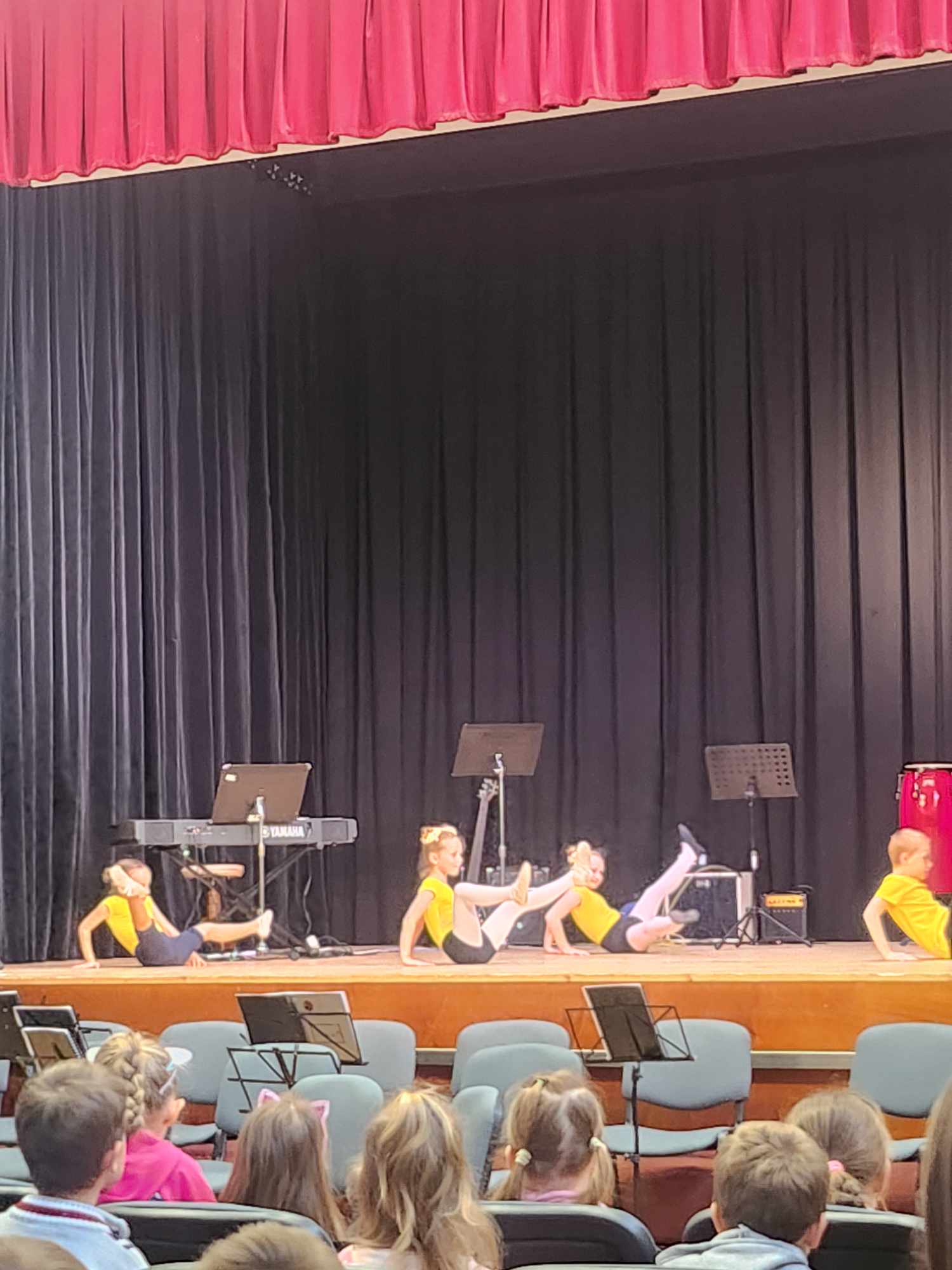 441958550_984453619730093_1947752938666486578_n