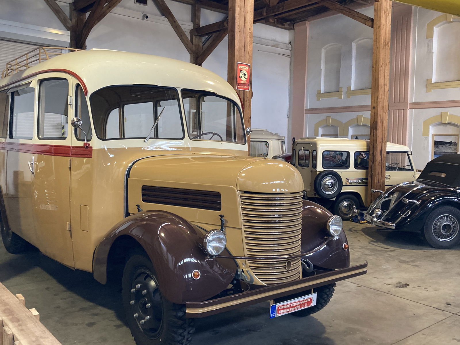 4FFB0702-1D18-4363-BF14-7990A08C6455