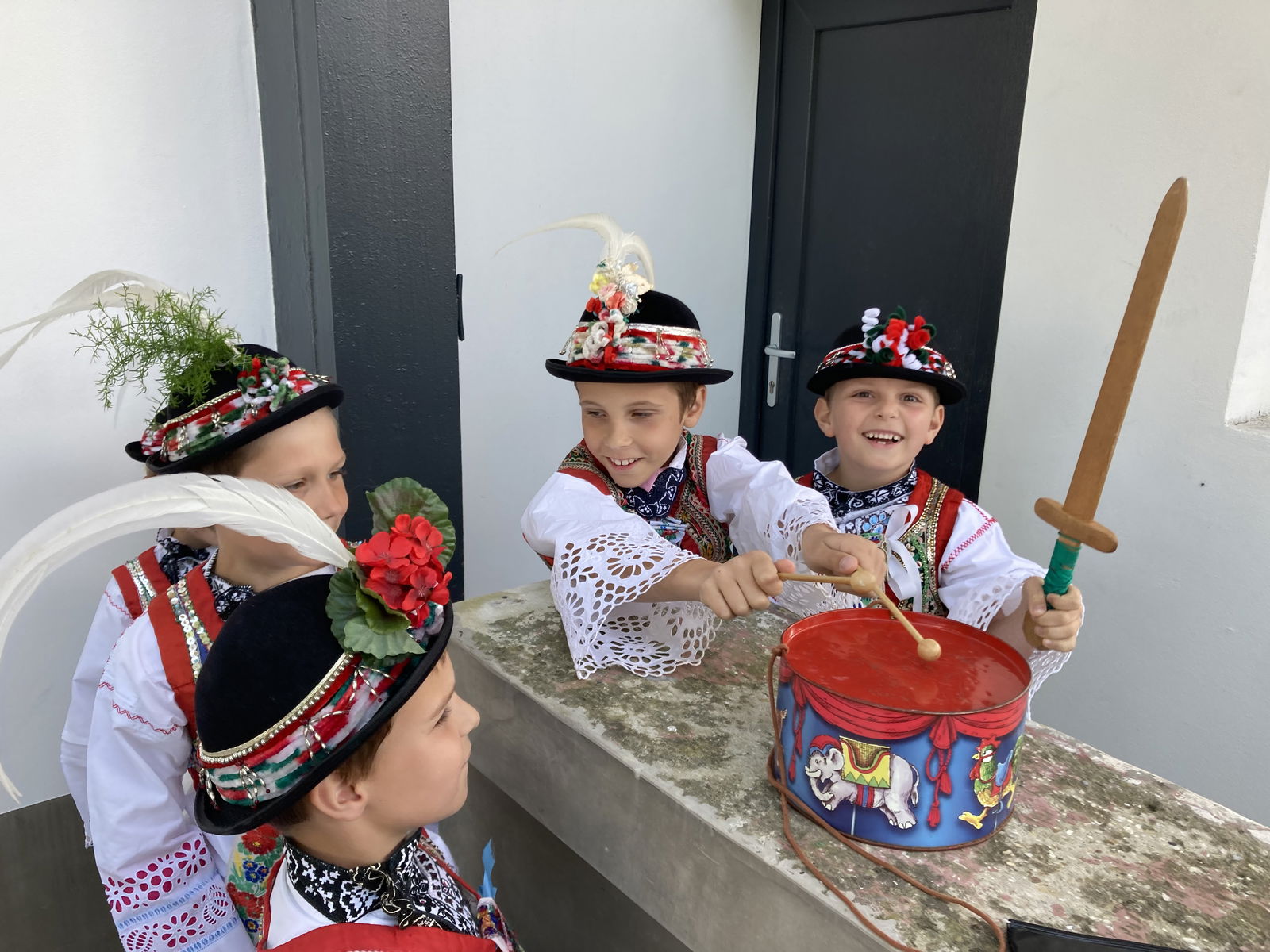 5E28253E-FFC8-428F-AE52-EA0D13DE57D4