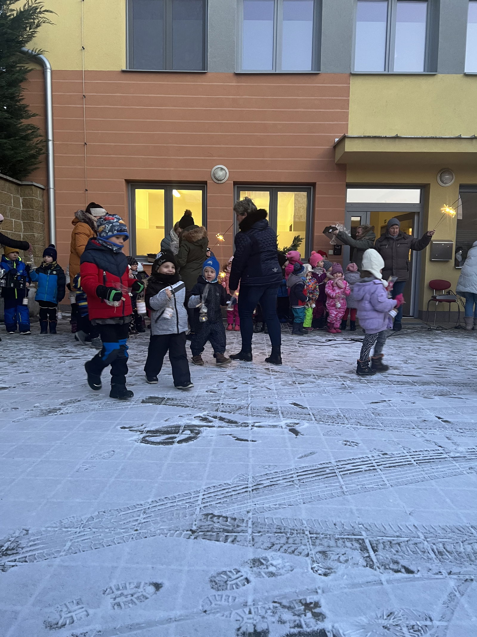 B4355072-7A5E-44E9-ADD1-32FF884195C6