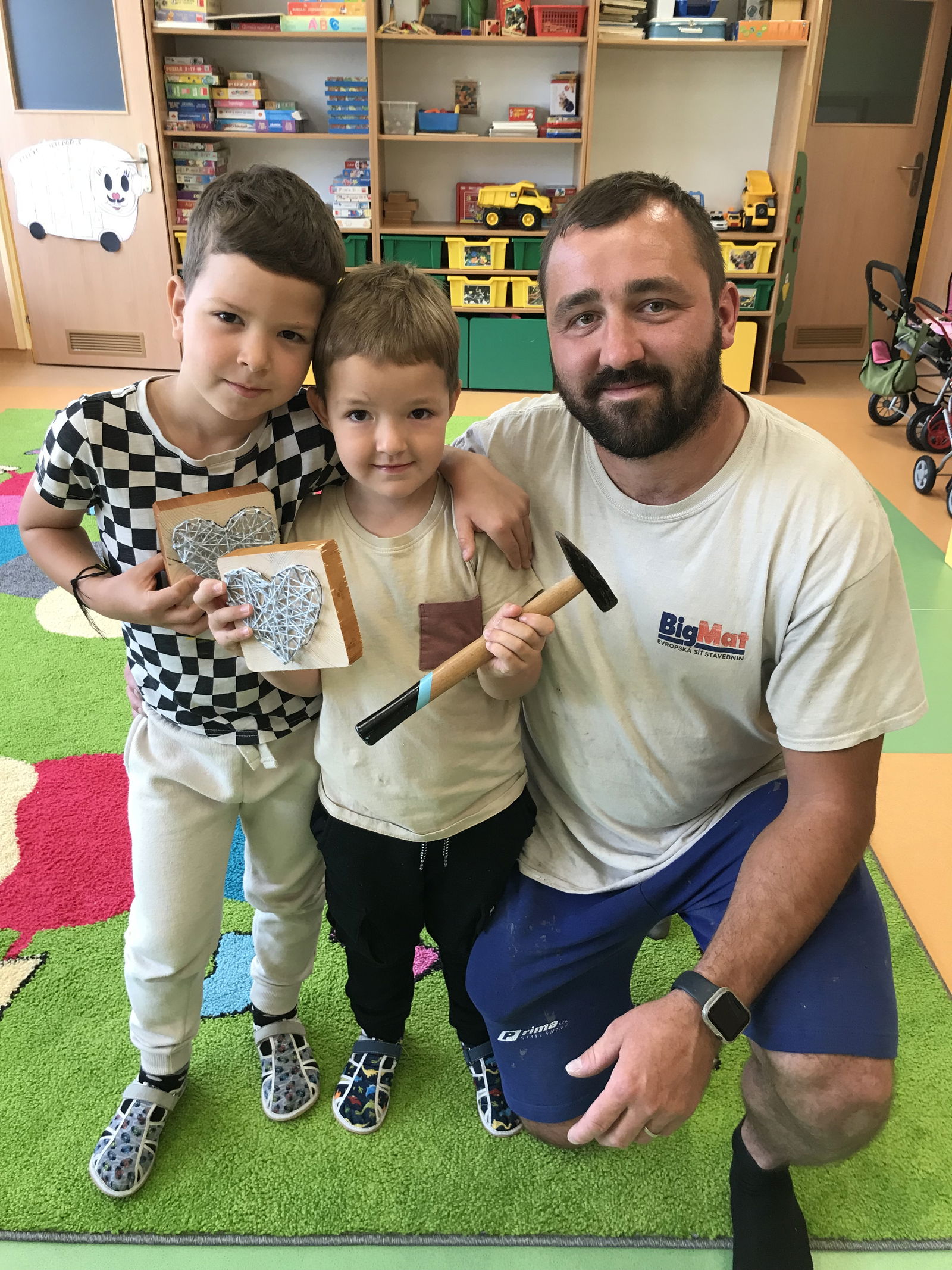 BD7B2308-9775-410B-8F64-FE9B7E2AF40D