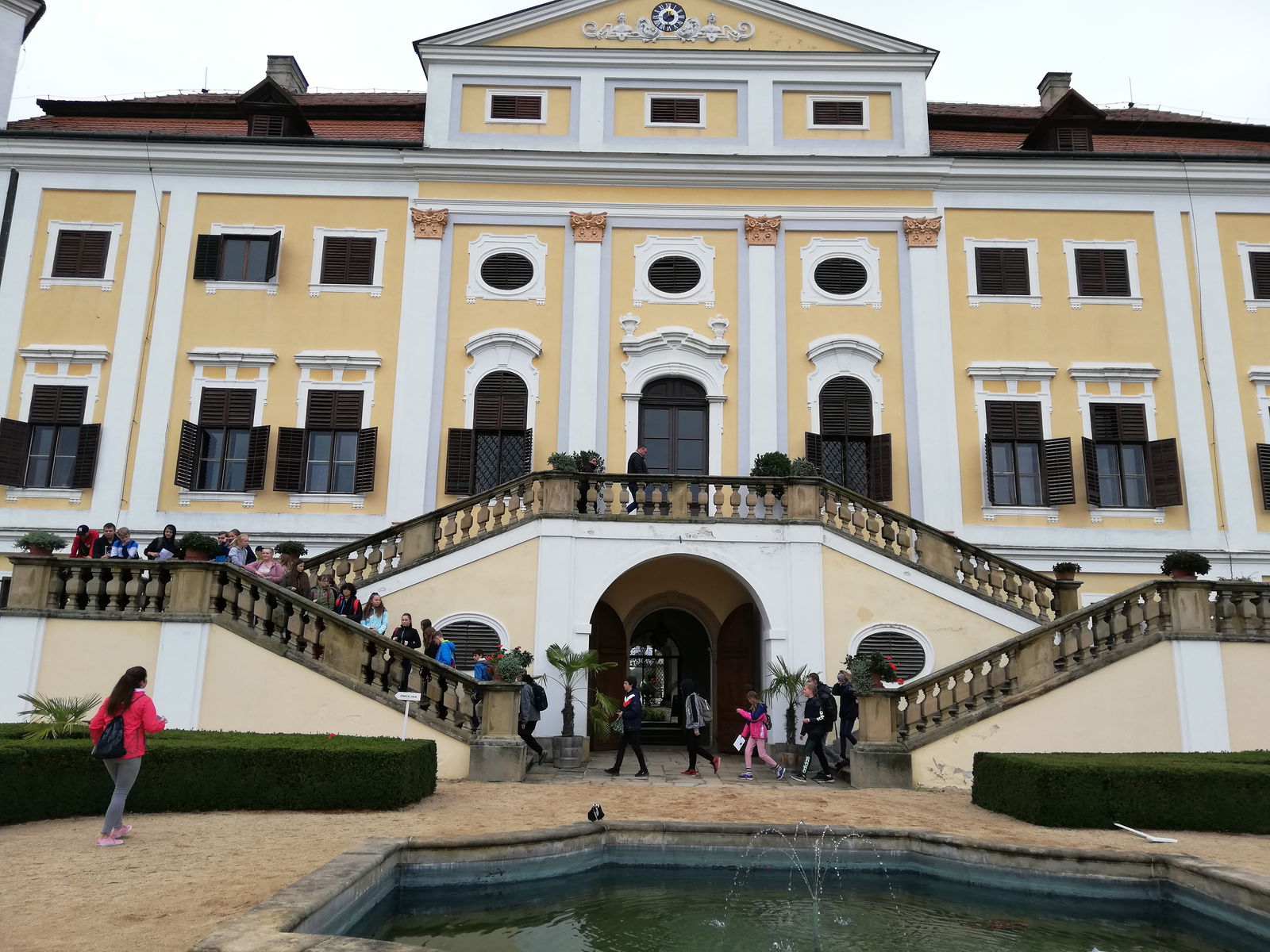 rozloučení před návratem