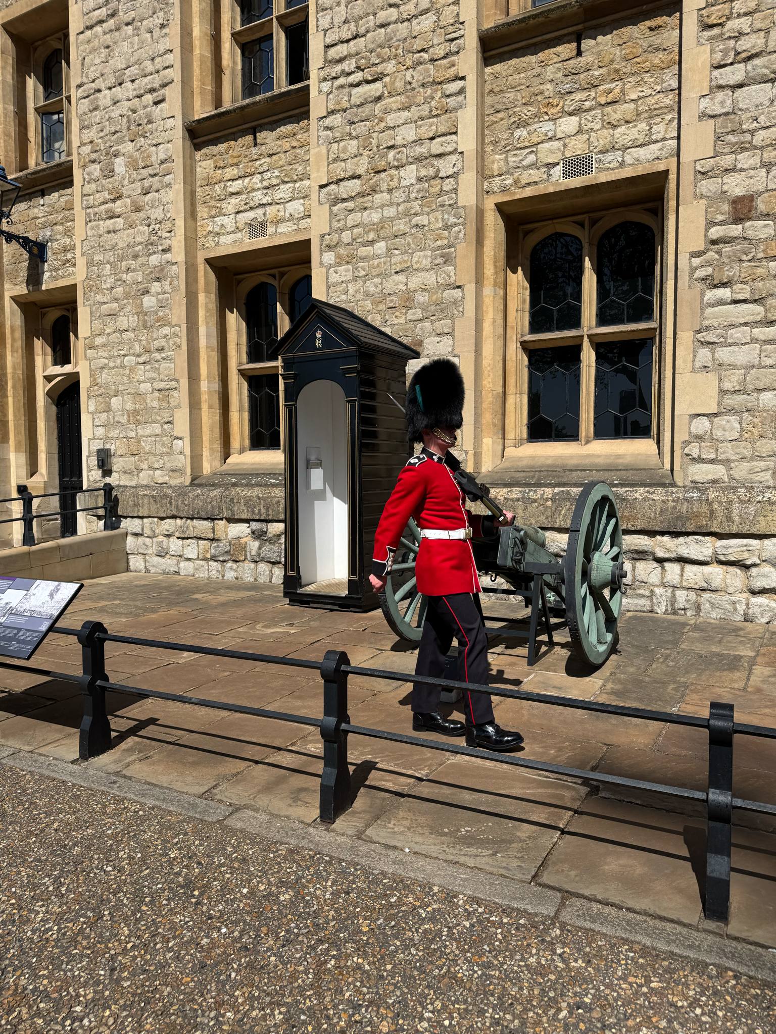 8ca46f0d-76d2-422d-955a-4e5674803e0f