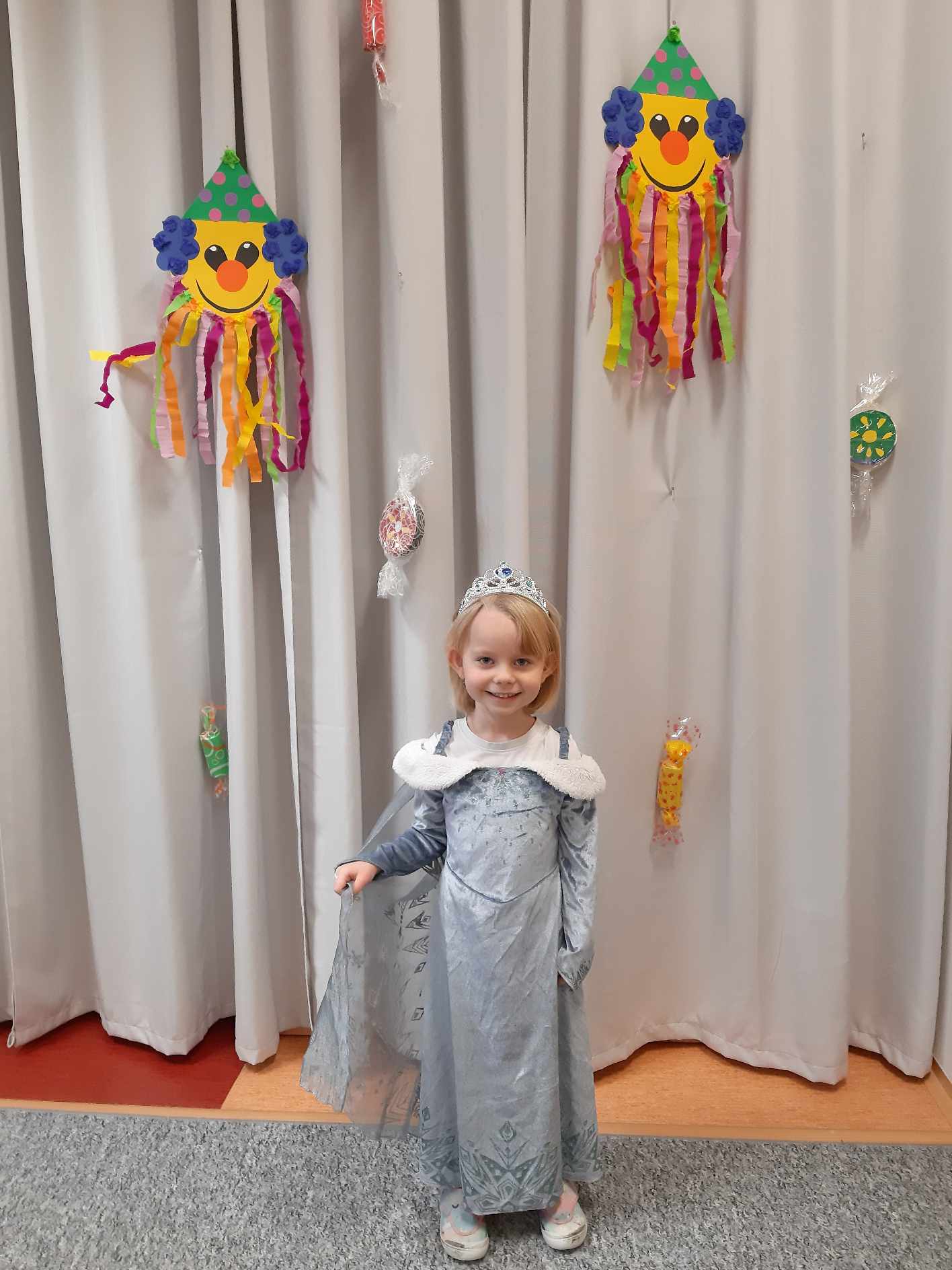 Messenger_creation_624d2f6a-3edf-43d2-8f9e-eb0ea28896d4