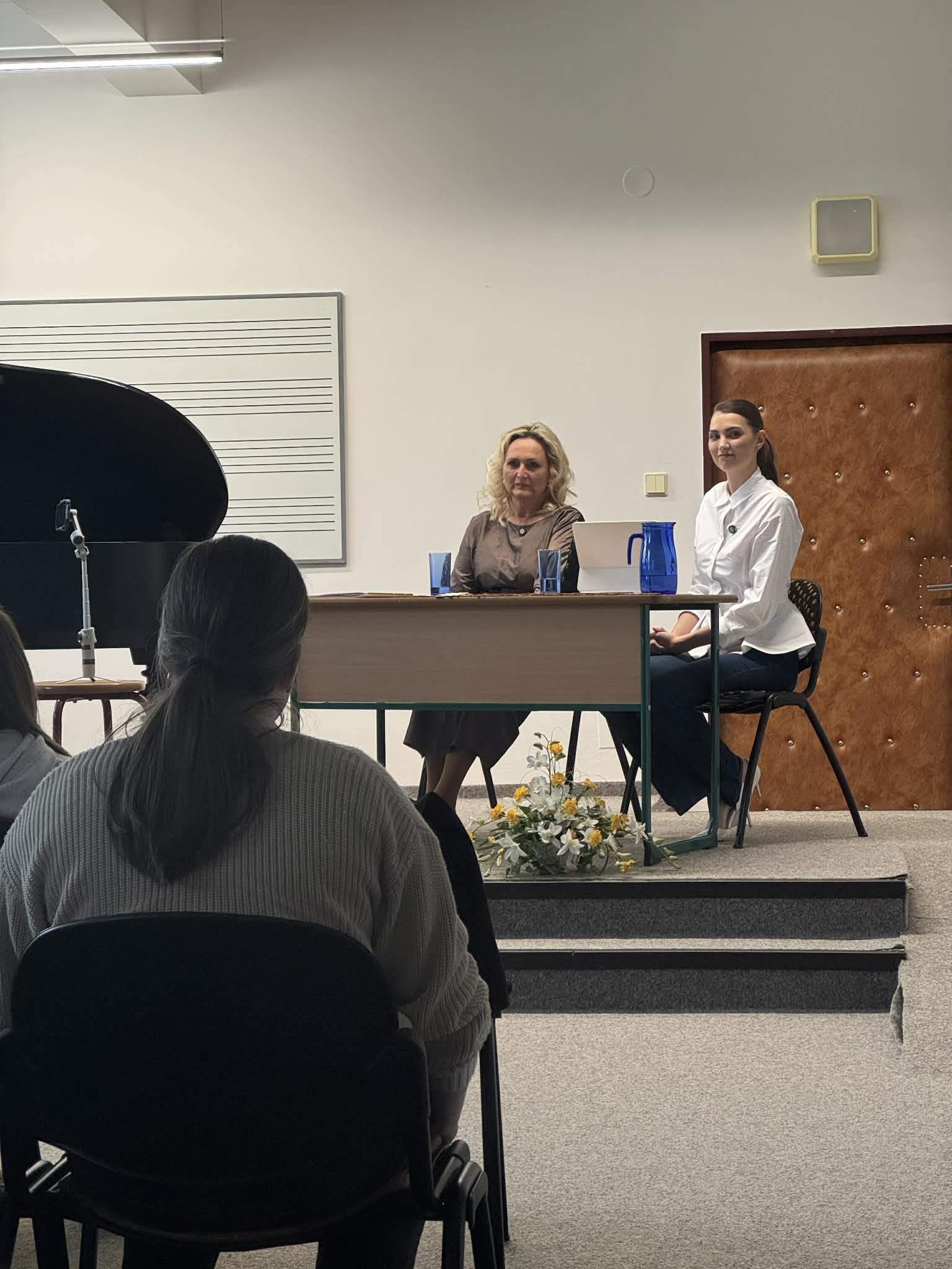 f4c04cce-022e-42d3-a526-21eabe8d0120