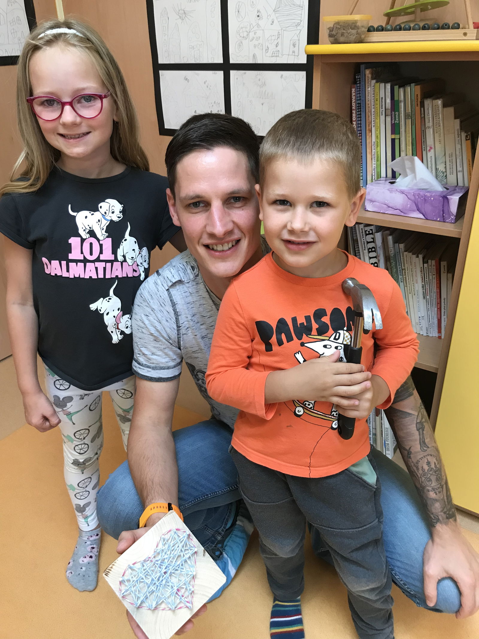 C2563DCD-DA45-4564-9E40-6FFC5B859518