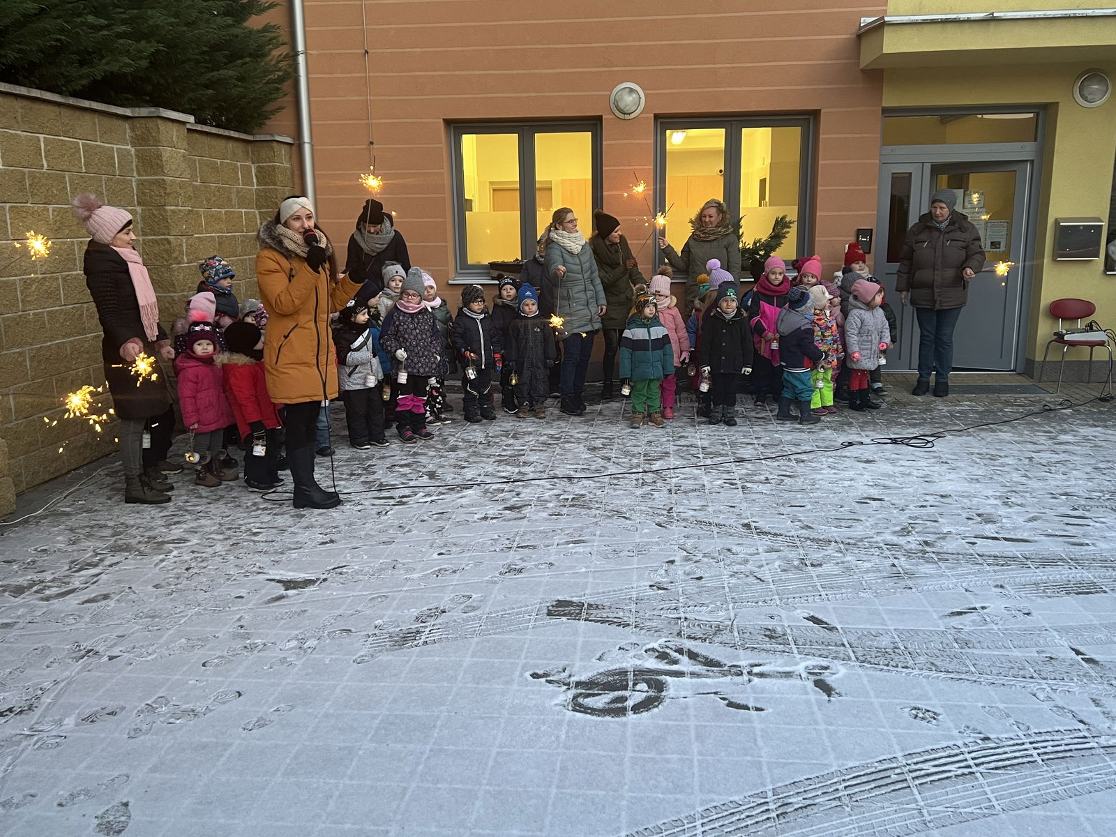 8B8FBD5B-2B5A-45DD-8E28-F9DCEDA3DFAF