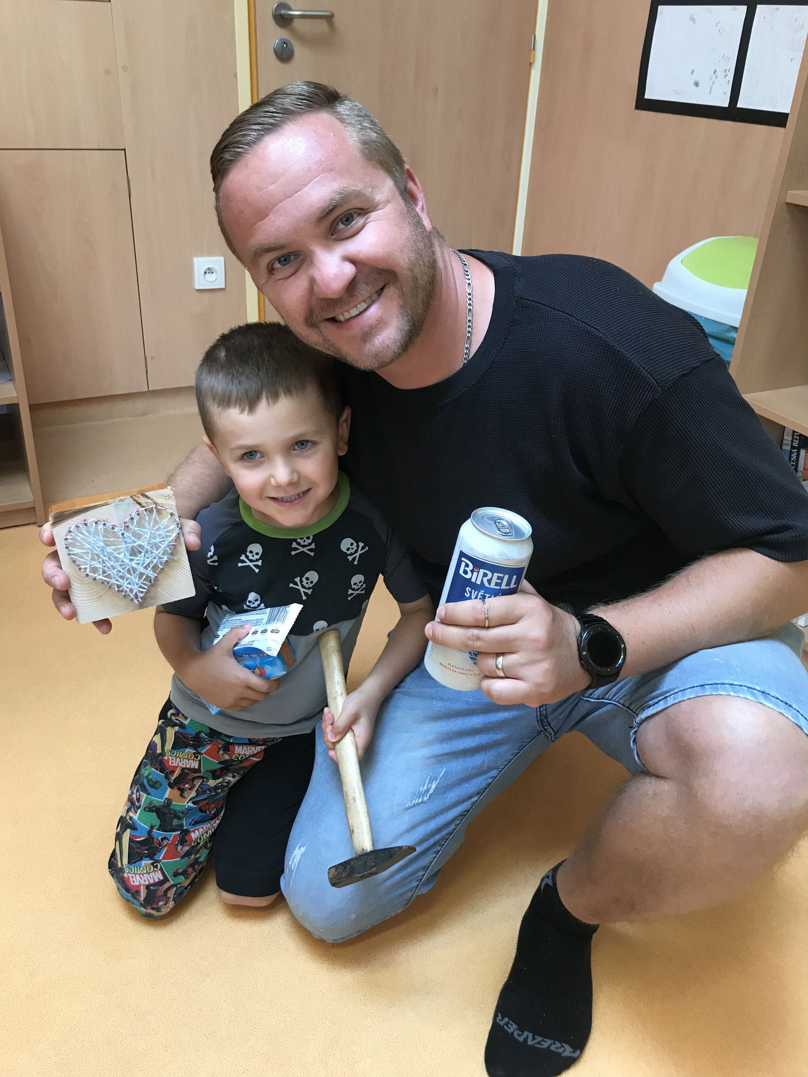 78A6901C-2EAC-4B91-9F33-2202F8C54239