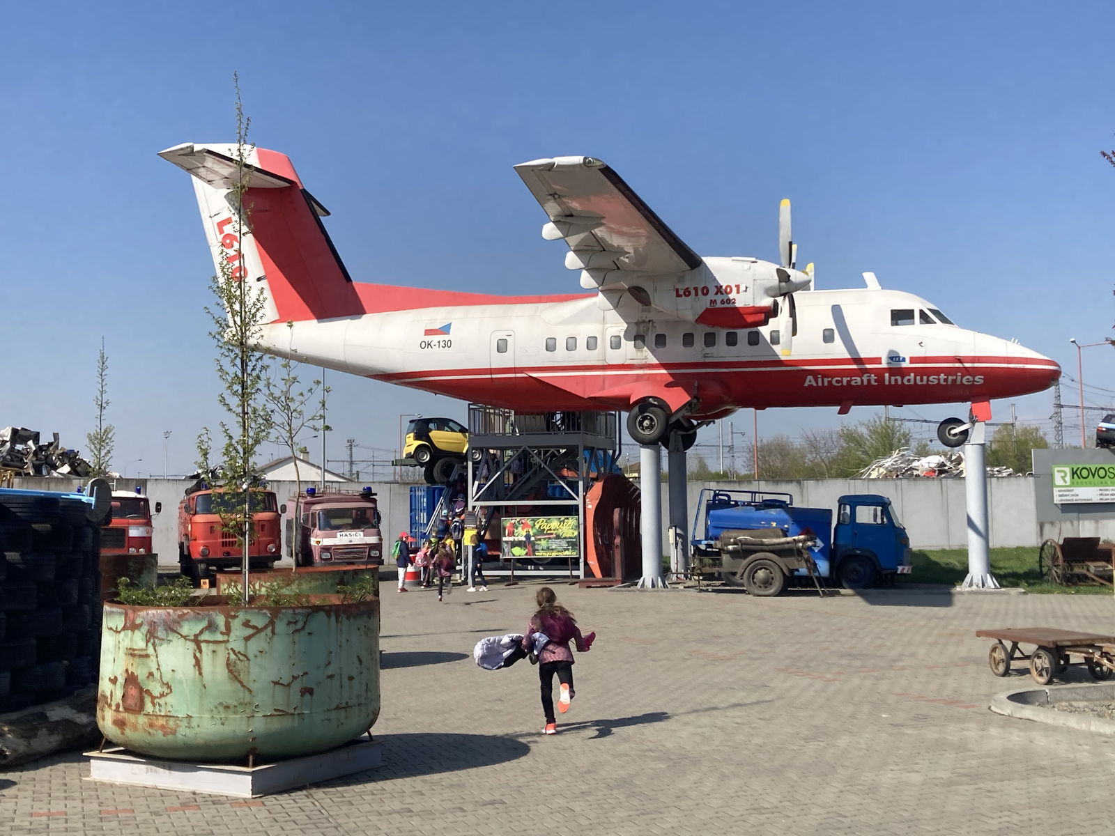 9CF164D4-2929-4A51-8F5A-E48FB540442B