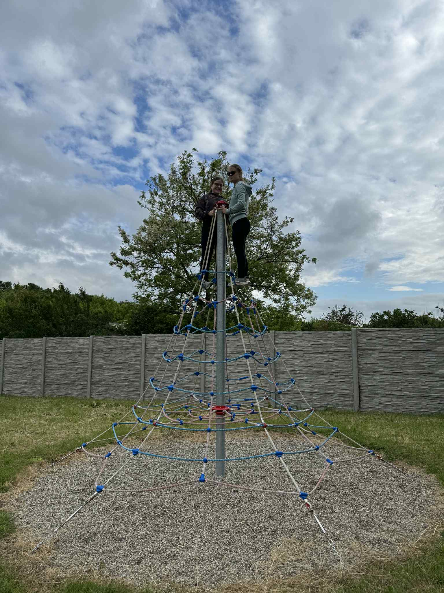 4b0bed53-a3bc-4f7c-a140-1b157c770a52