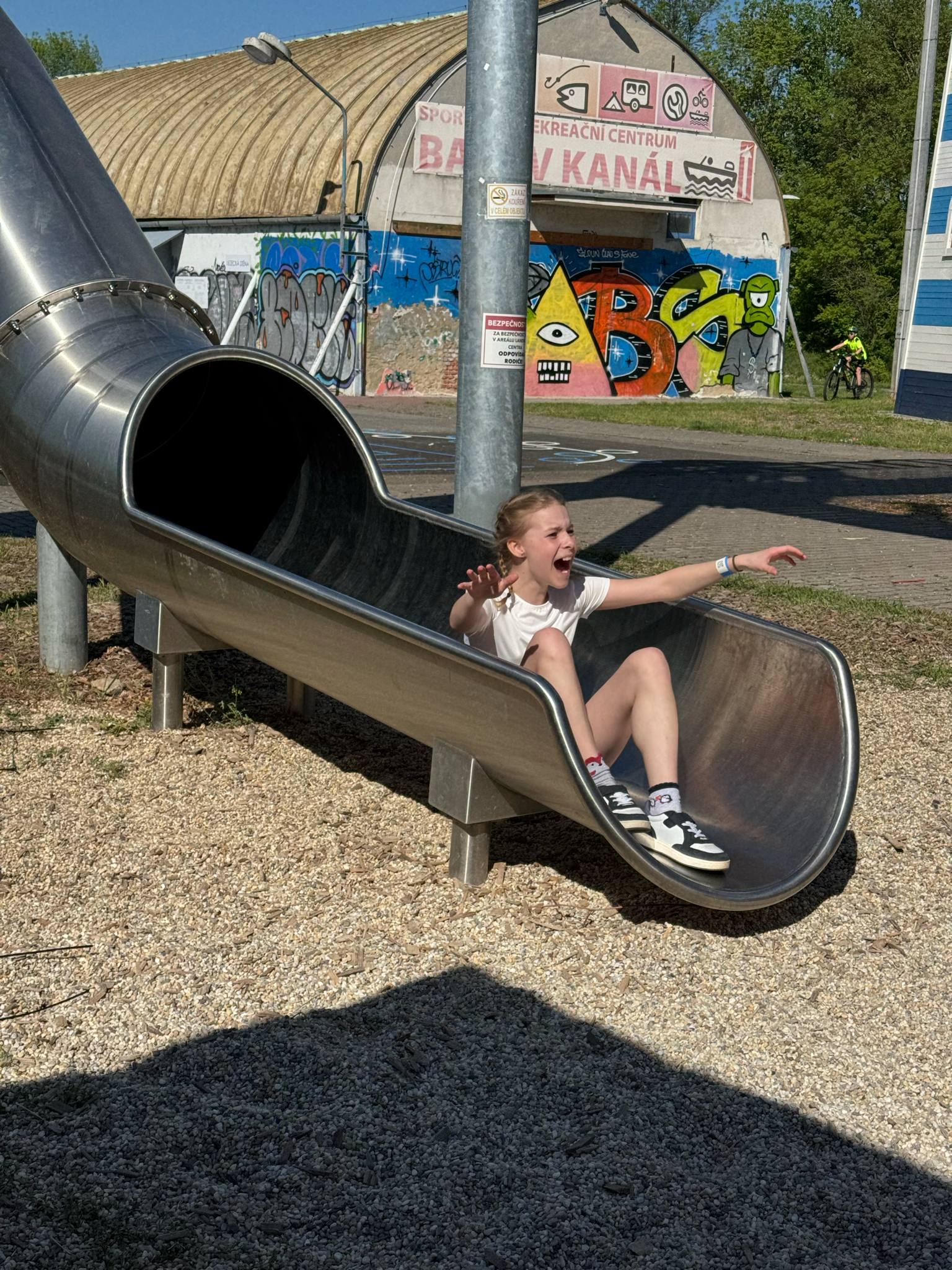 fdcbc488-bb85-49d9-a516-61e2625b2f36