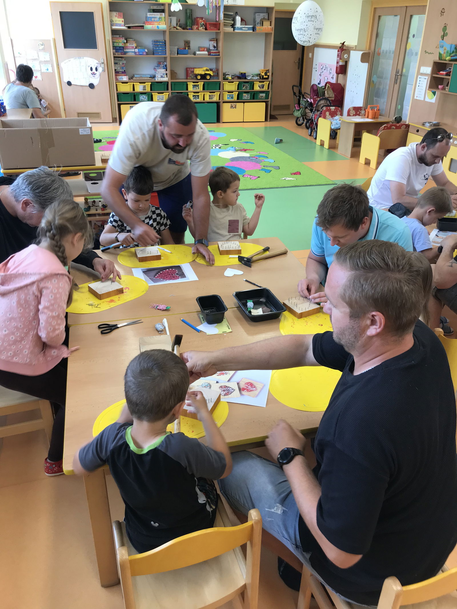 9DDDA271-026D-4D3E-BC3B-FE8CF4B235C8