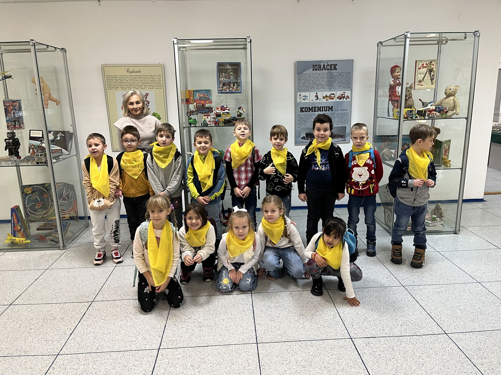 ADVENT. PROGRAM 2025