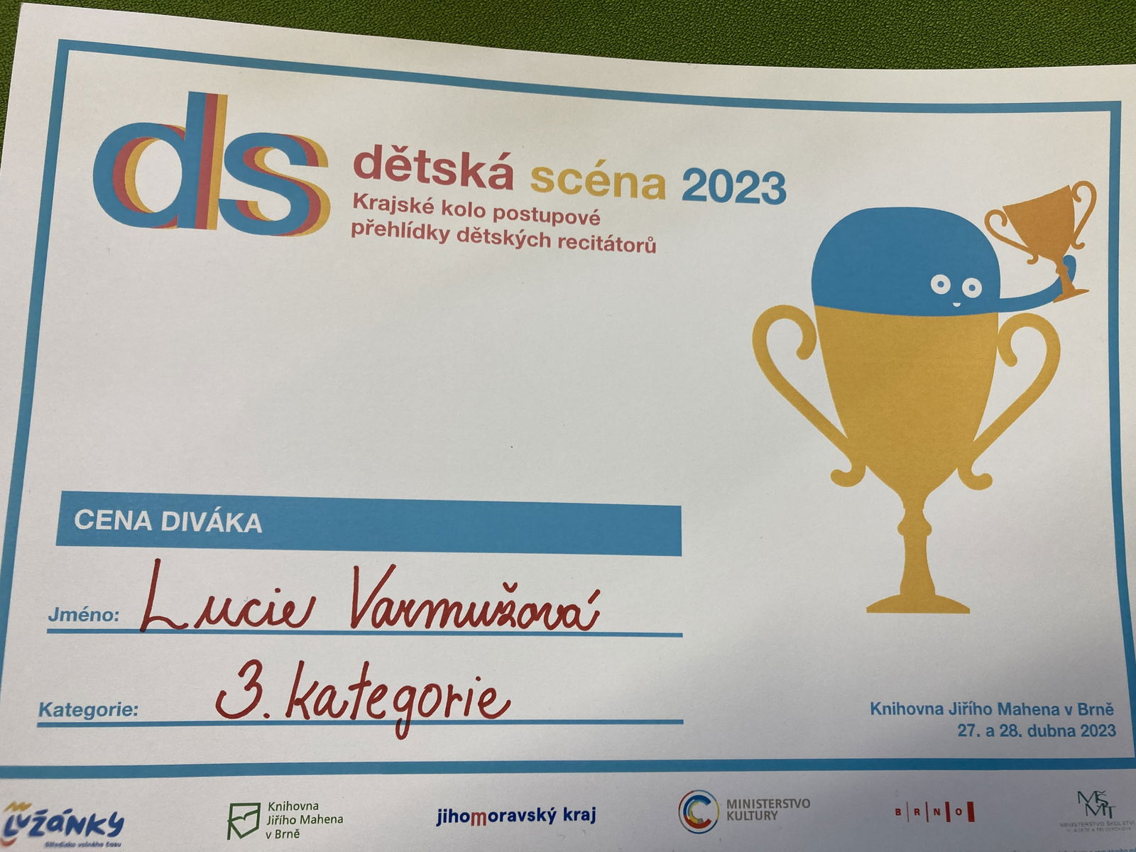 BD5CBDAC-DC67-4040-B978-AA70B6C061F6