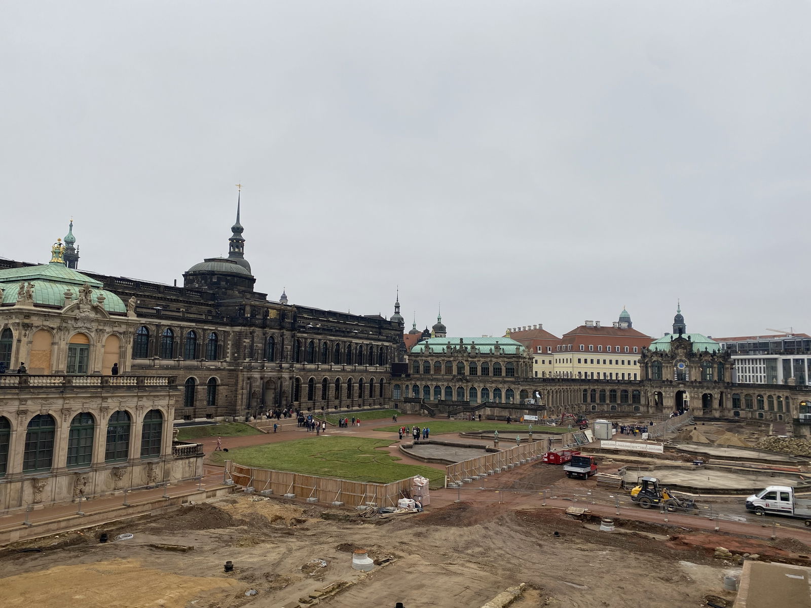 E3264BE6-C2A1-4656-8269-2AA892248357