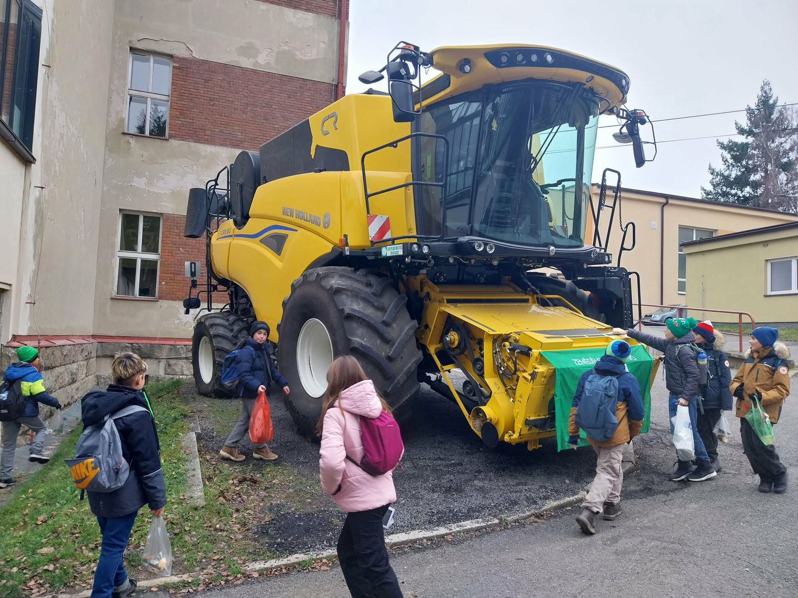 84c7d2e1-6da6-476b-9205-9769ced79037